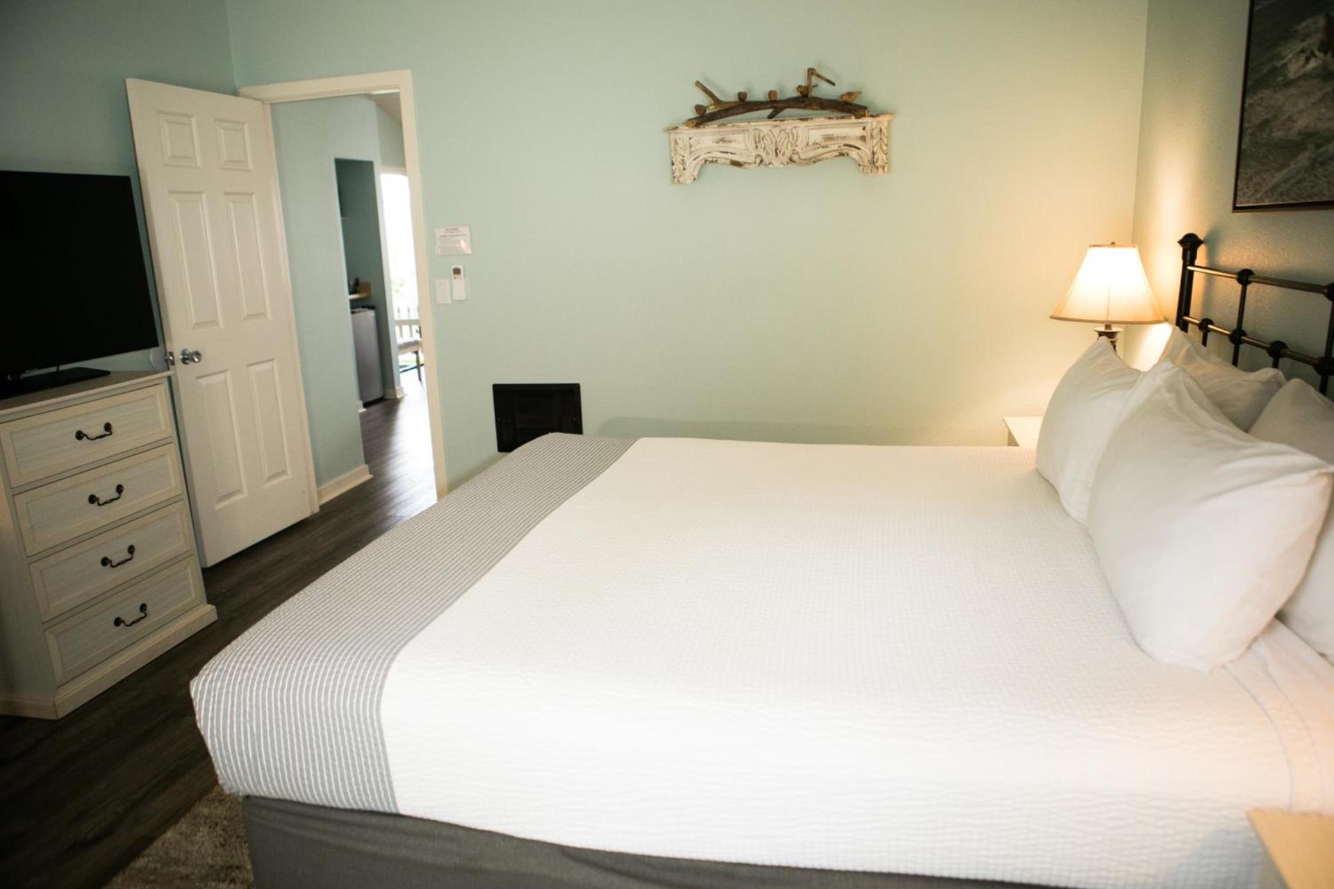 Sea Otter Inn photo 36
