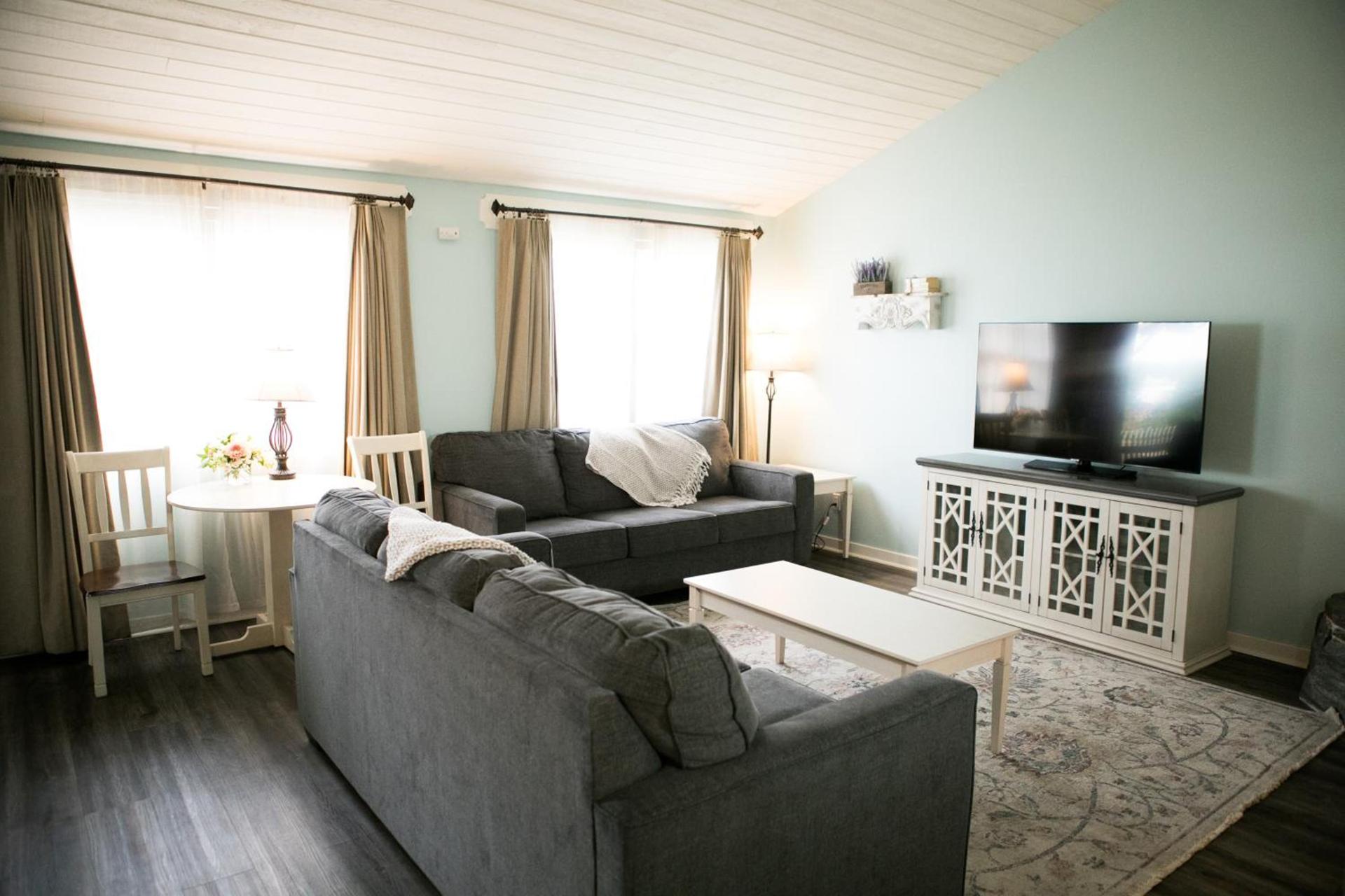 Sea Otter Inn photo 38