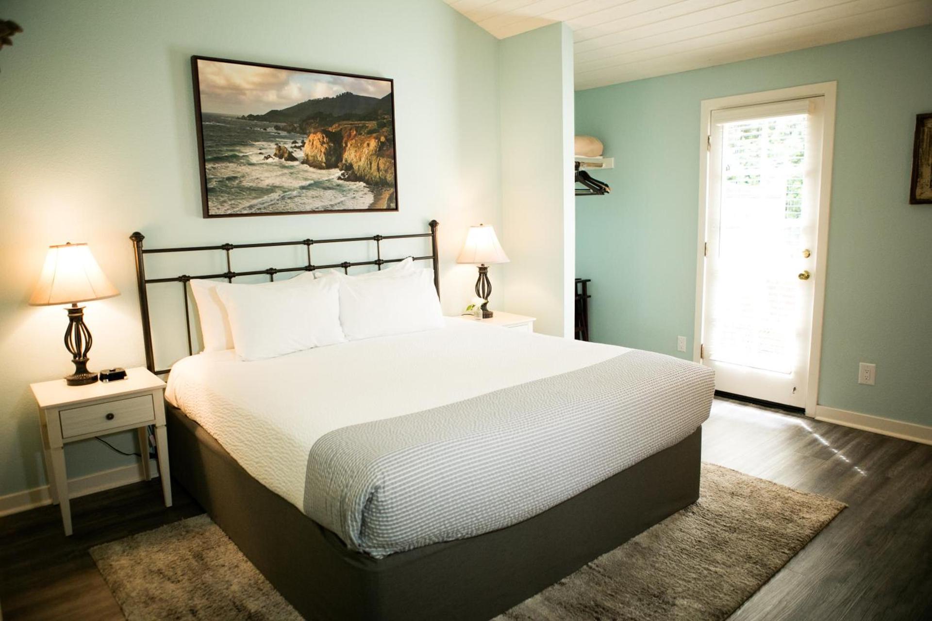 Sea Otter Inn photo 39