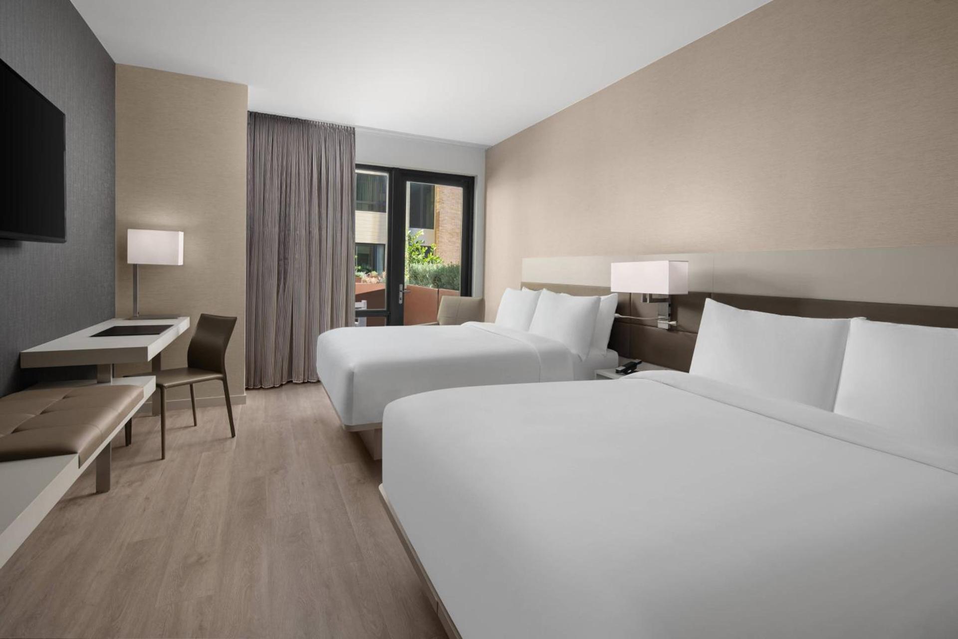 AC Hotel by Marriott Santa Rosa Sonoma Wine Country photo 7