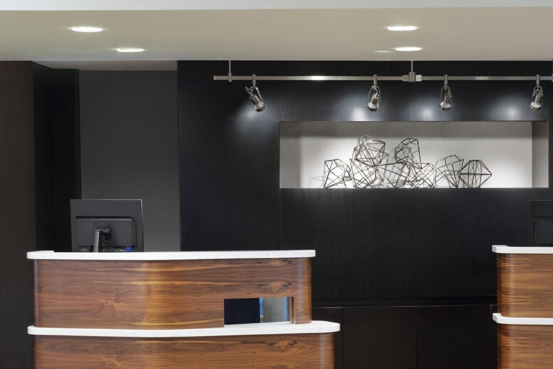 Courtyard by Marriott Tarrytown Westchester County photo 2