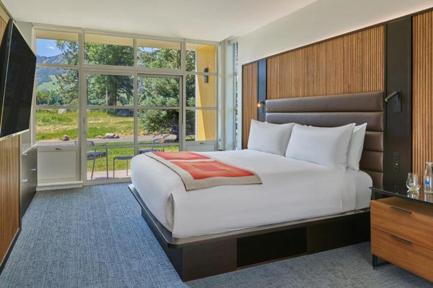 Aspen Meadows Resort photo 54