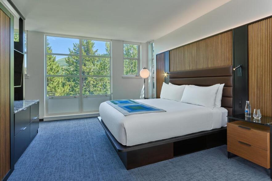 Aspen Meadows Resort photo 56