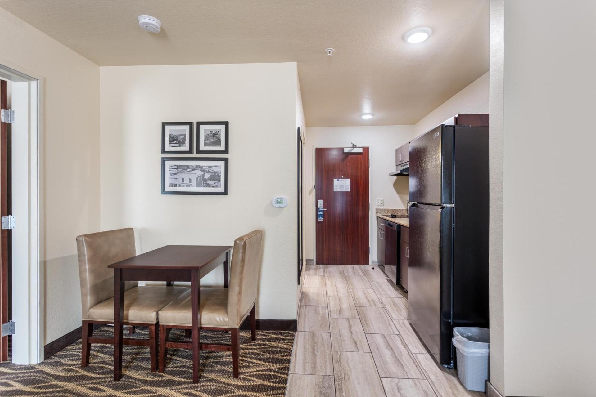 Cobblestone Hotel & Suites - De Pere Green Bay photo 47