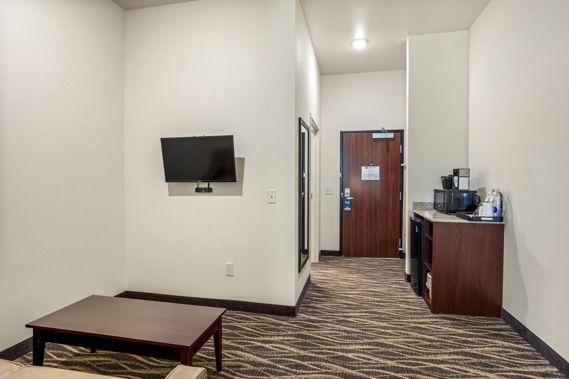 Cobblestone Hotel & Suites - De Pere Green Bay photo 28