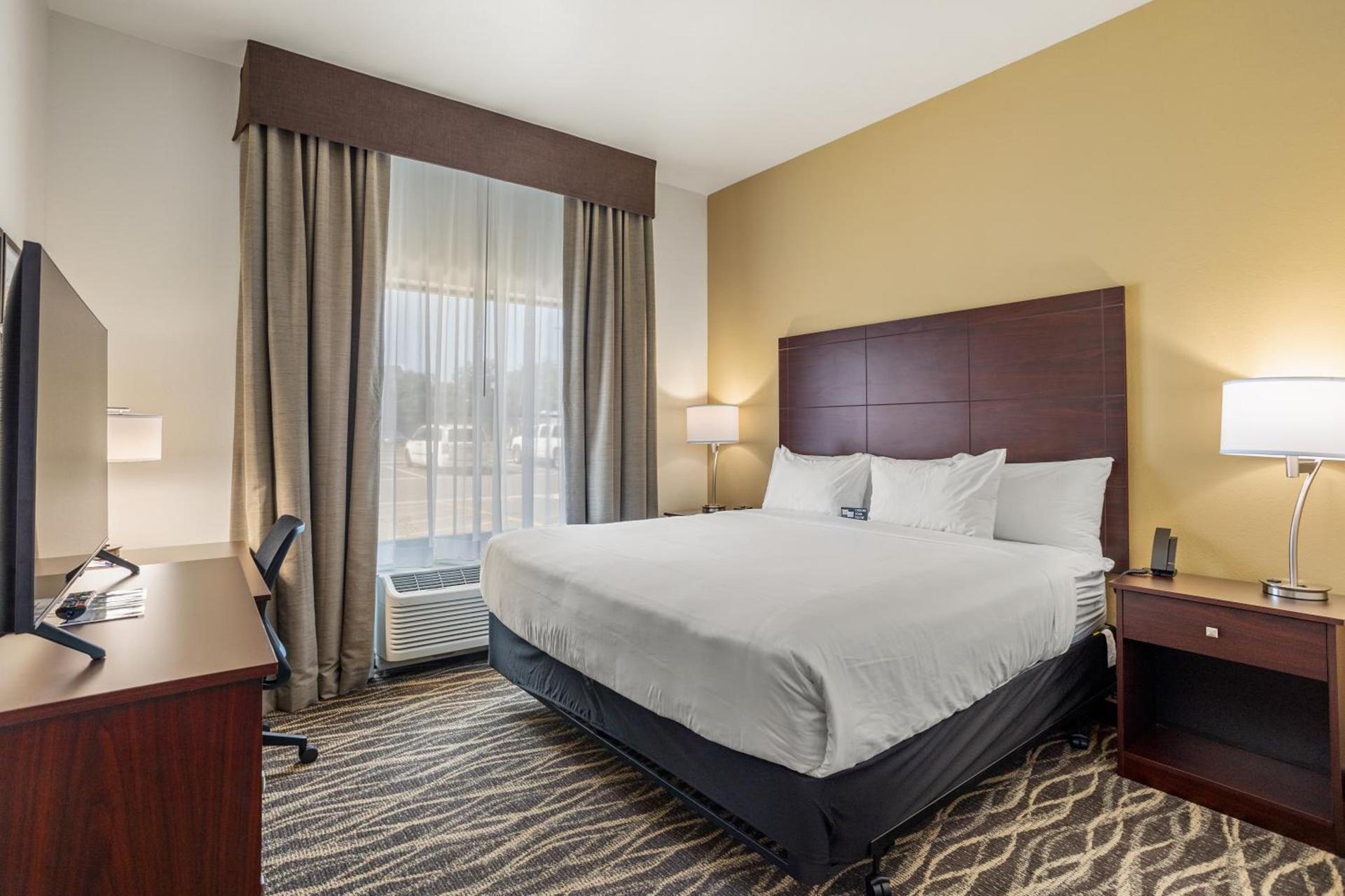 Cobblestone Hotel & Suites - De Pere Green Bay photo 25