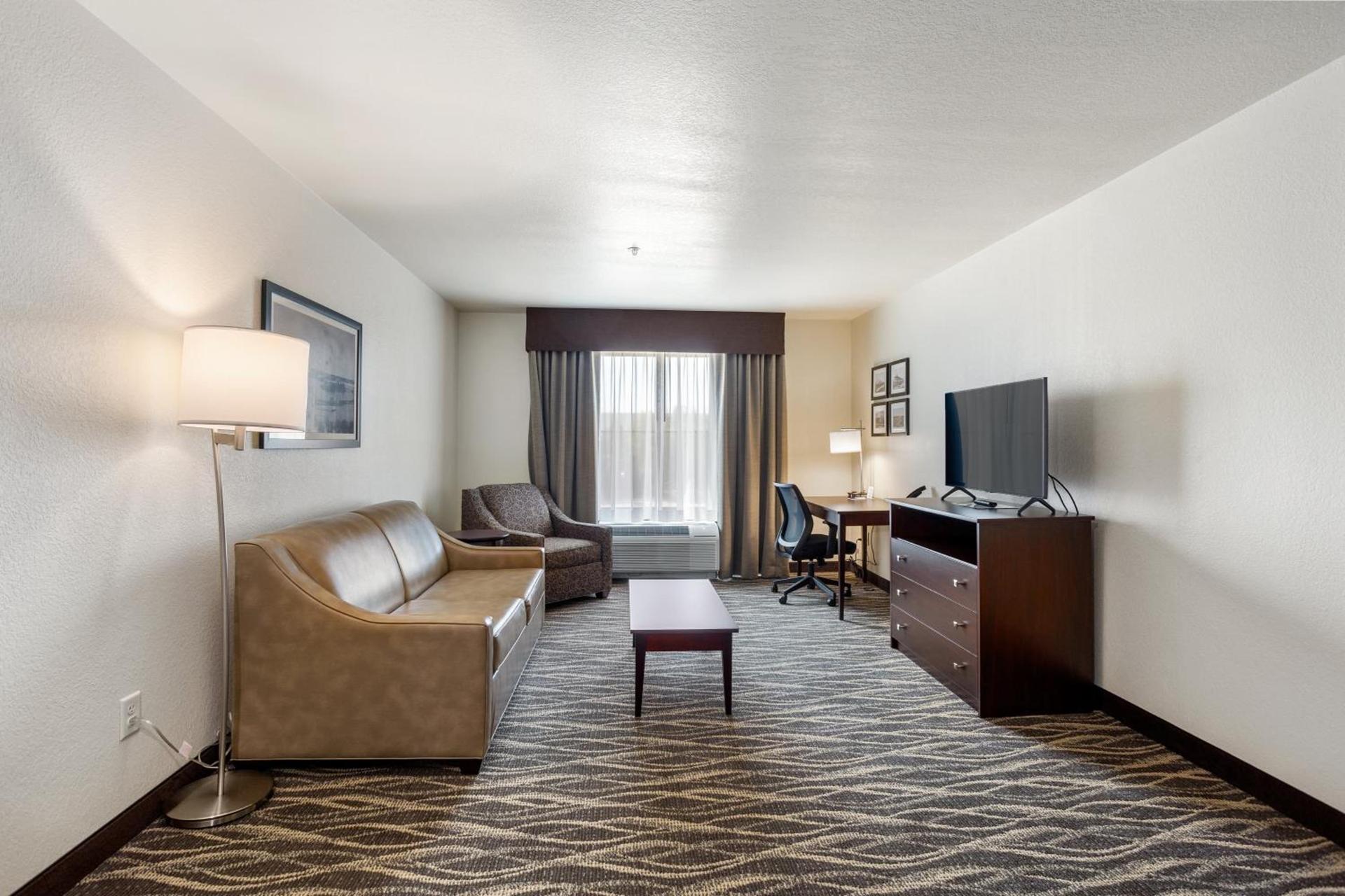 Cobblestone Hotel & Suites - De Pere Green Bay photo 44