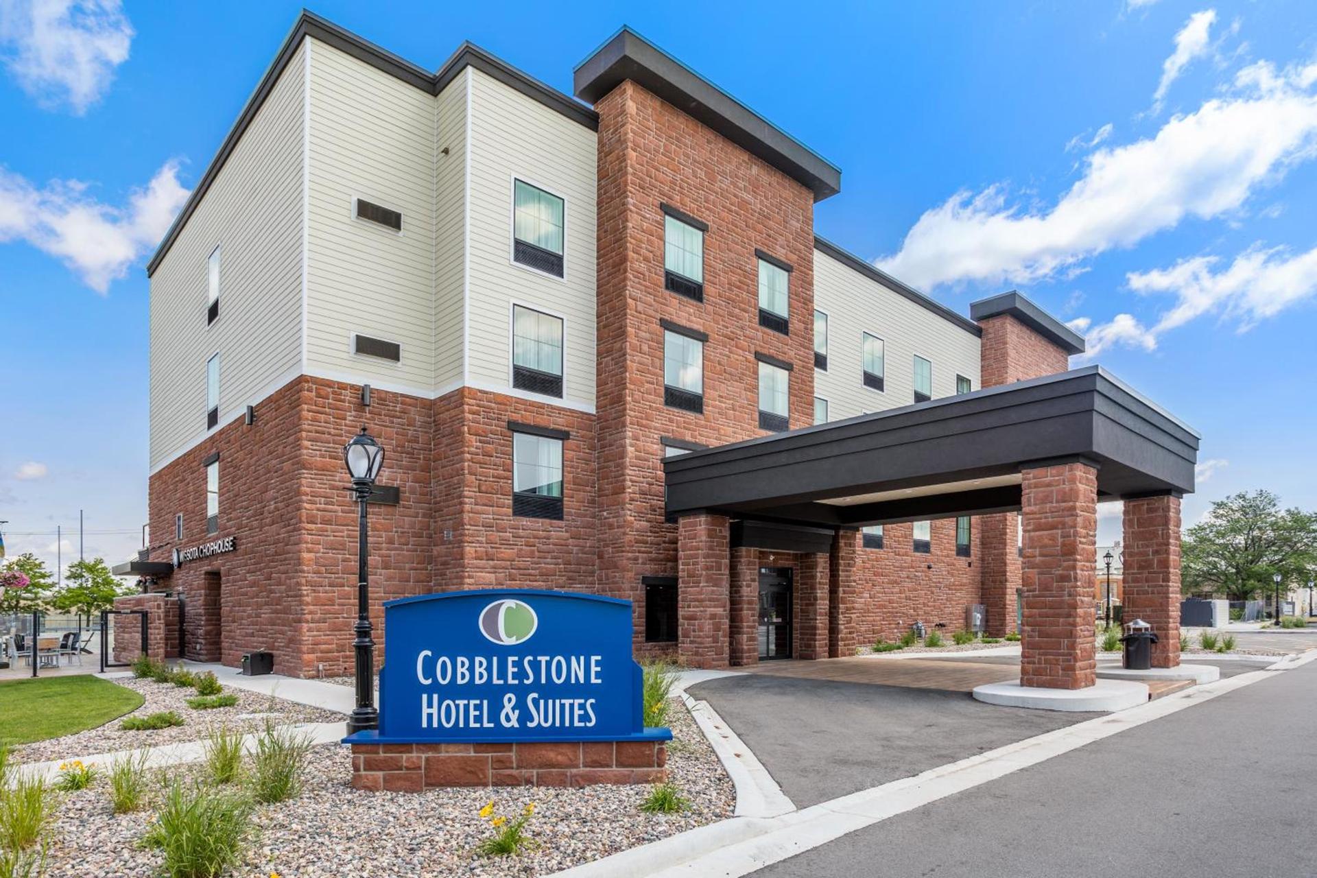 Cobblestone Hotel & Suites - De Pere Green Bay — hotel in De Pere