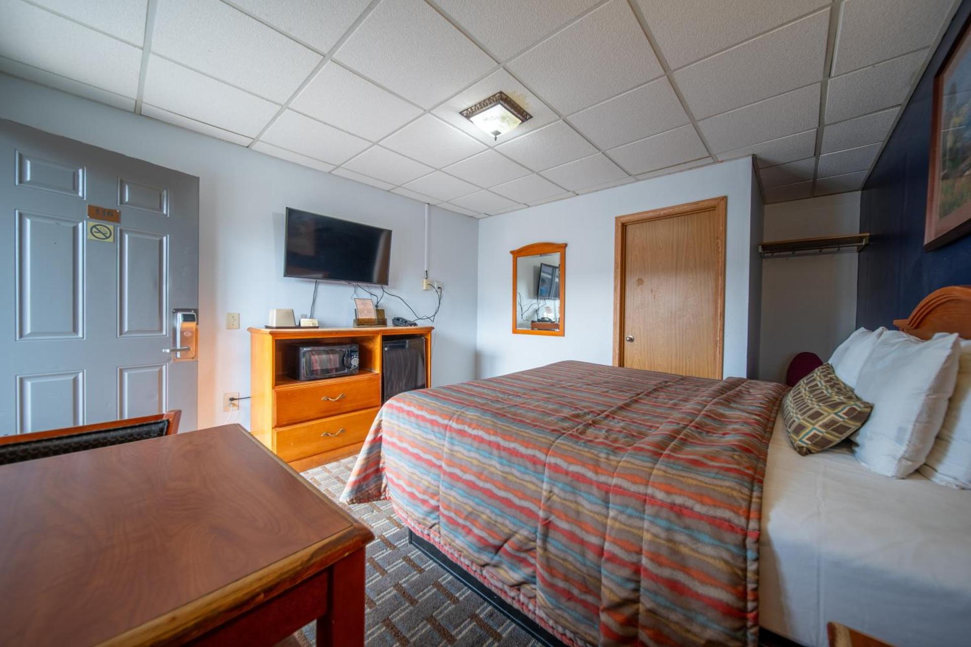 Sleep-ees Inn, Saginaw & Frankenmuth photo 18