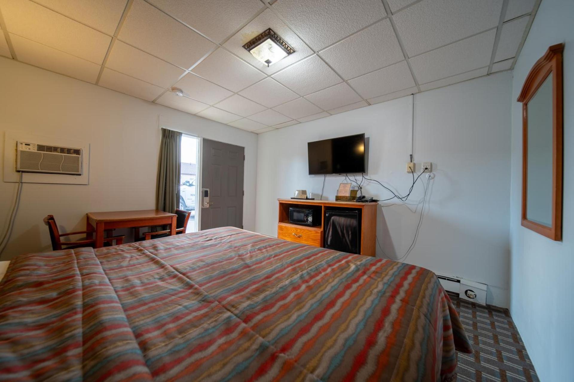 Sleep-ees Inn, Saginaw & Frankenmuth photo 20