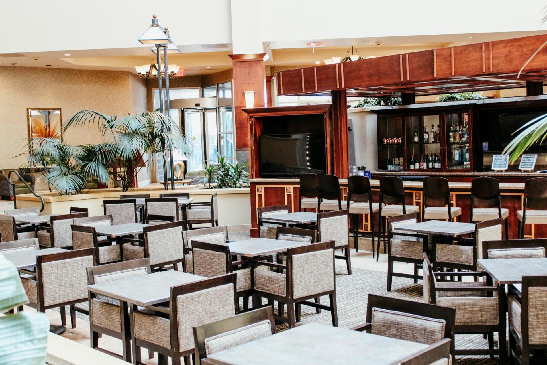 Hotel Topeka at City Center photo 9