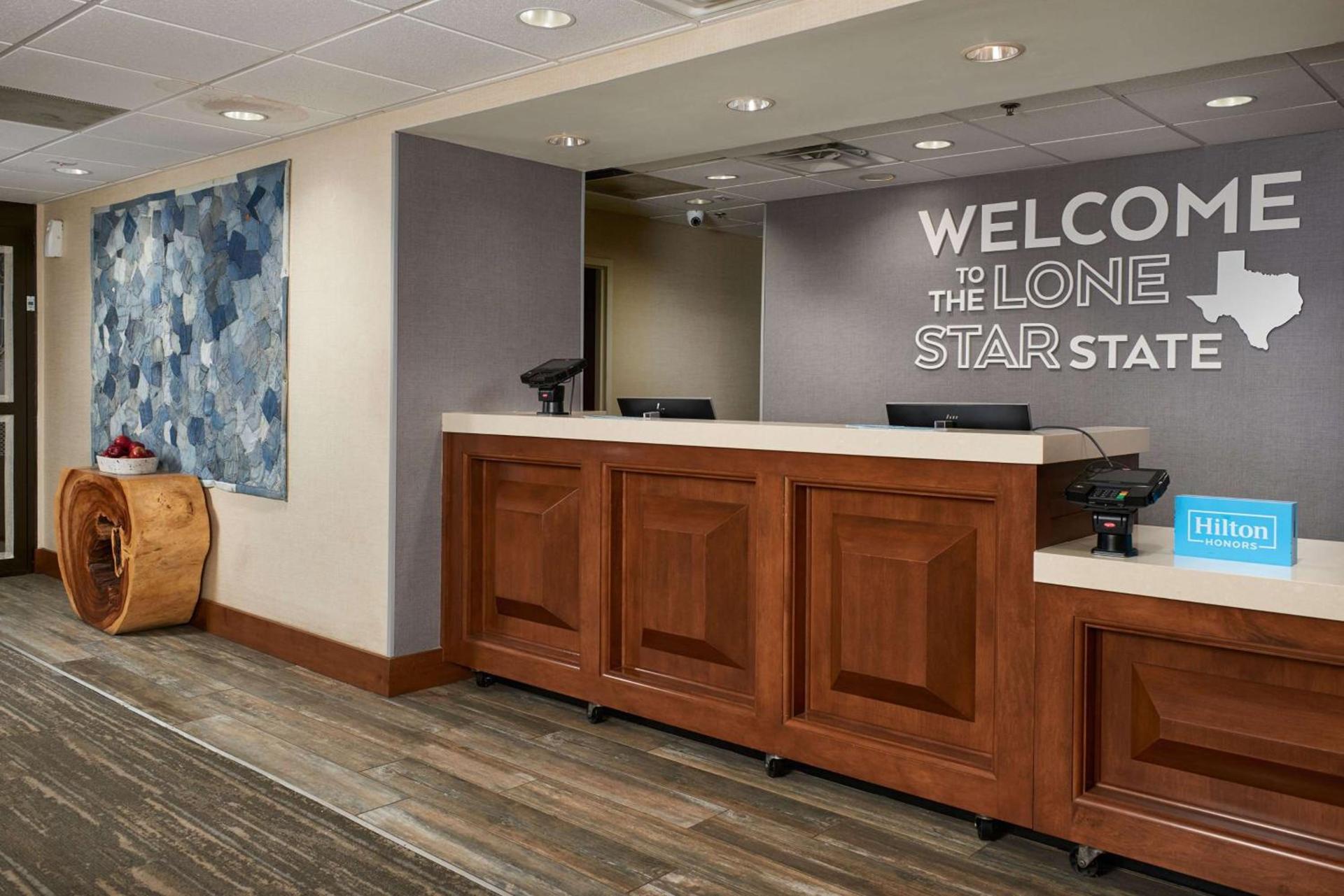 Hampton Inn Beaumont photo 8