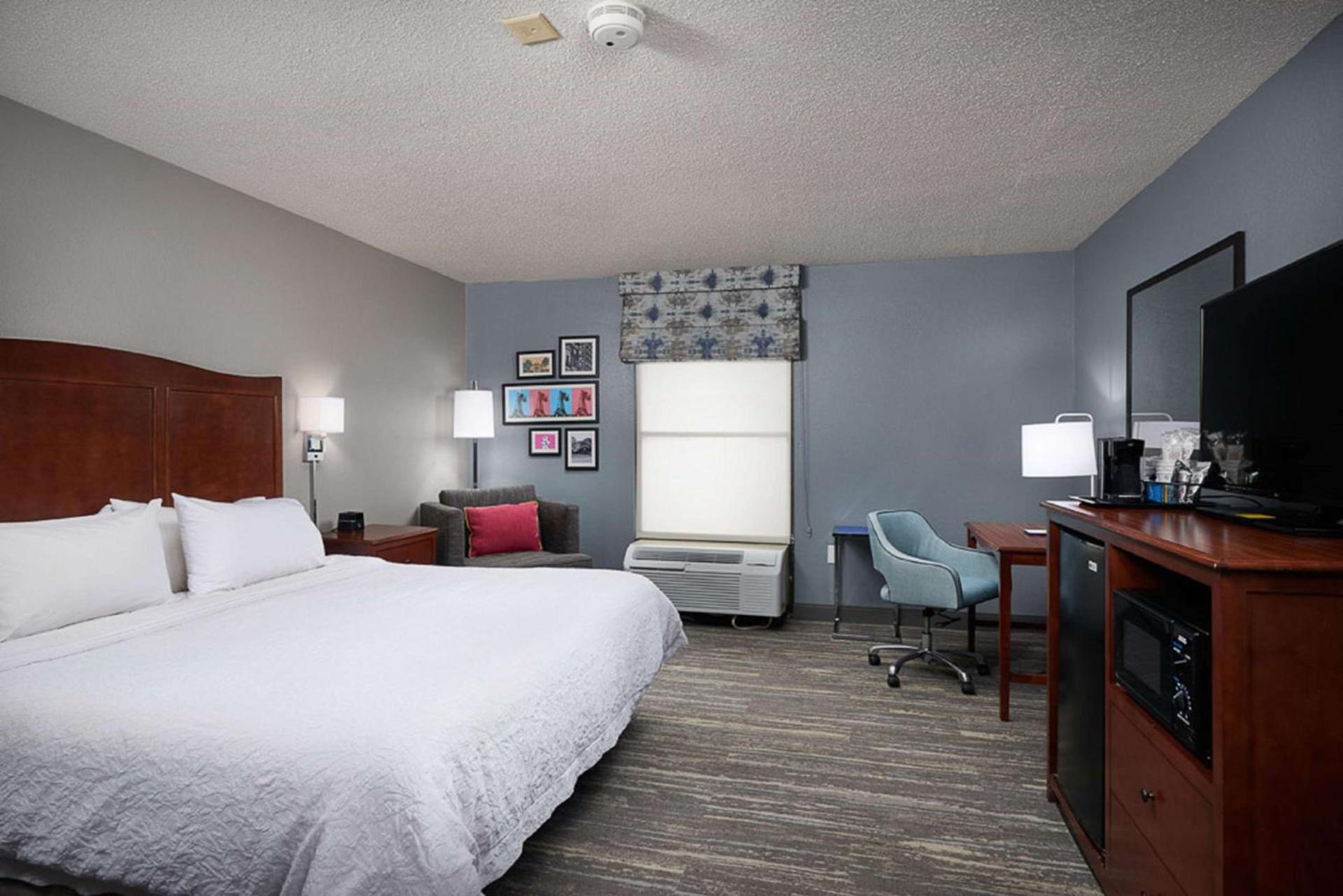 Hampton Inn Beaumont photo 3
