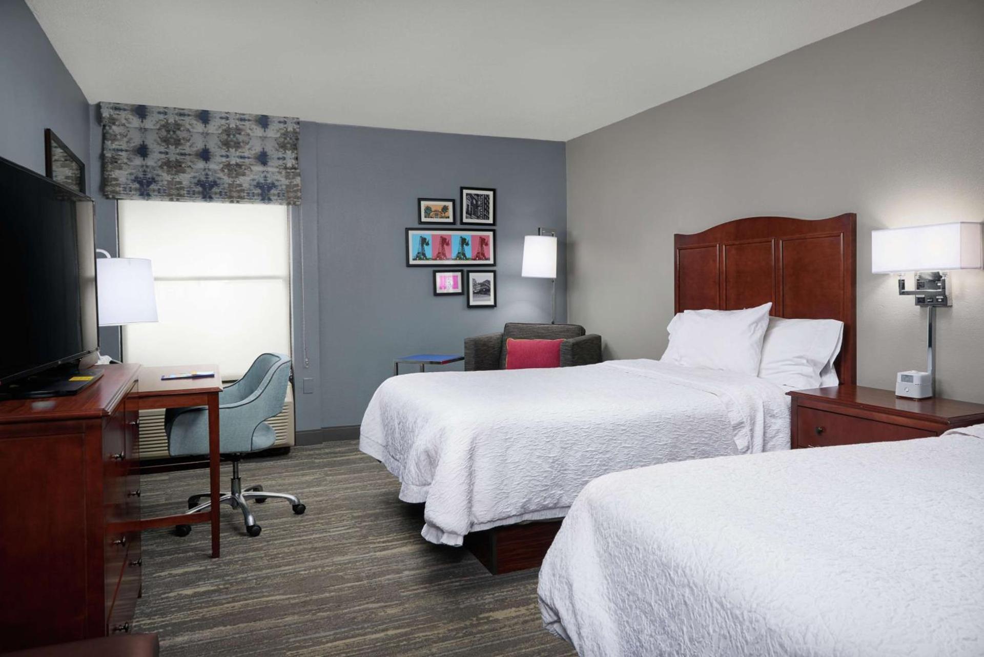 Hampton Inn Beaumont photo 2