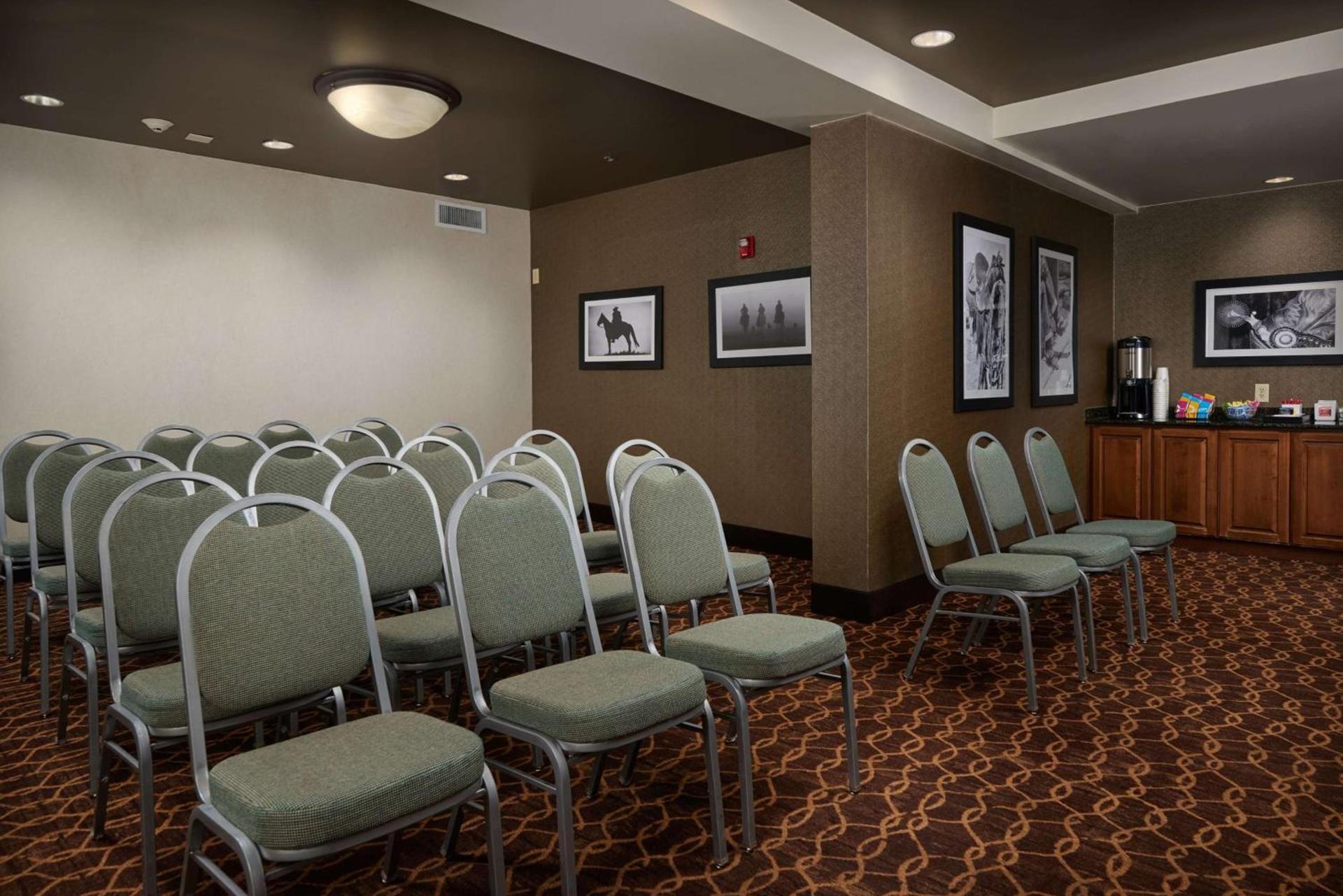 Hampton Inn Beaumont photo 27