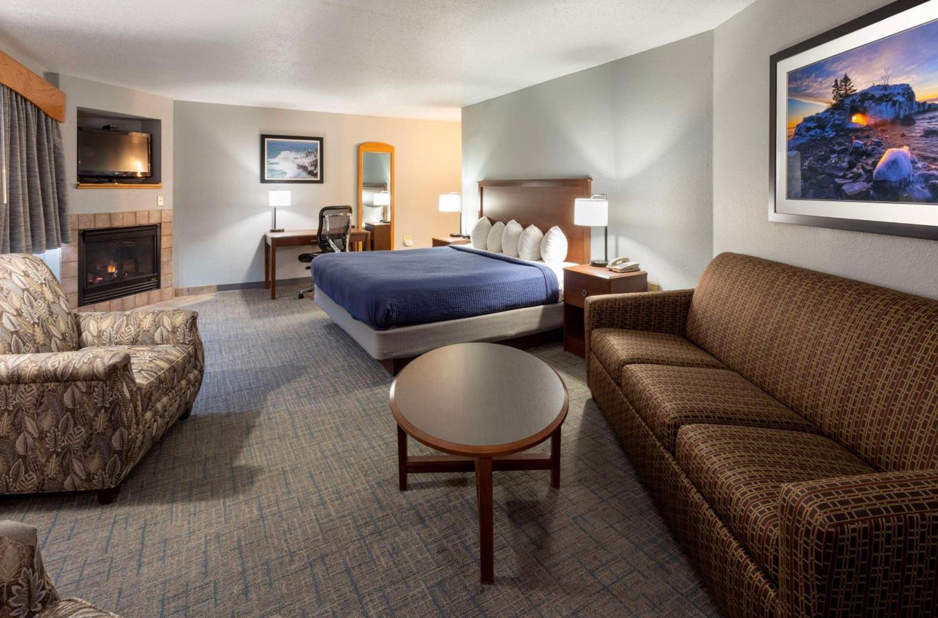 Black Beach Inn by GrandStay photo 6