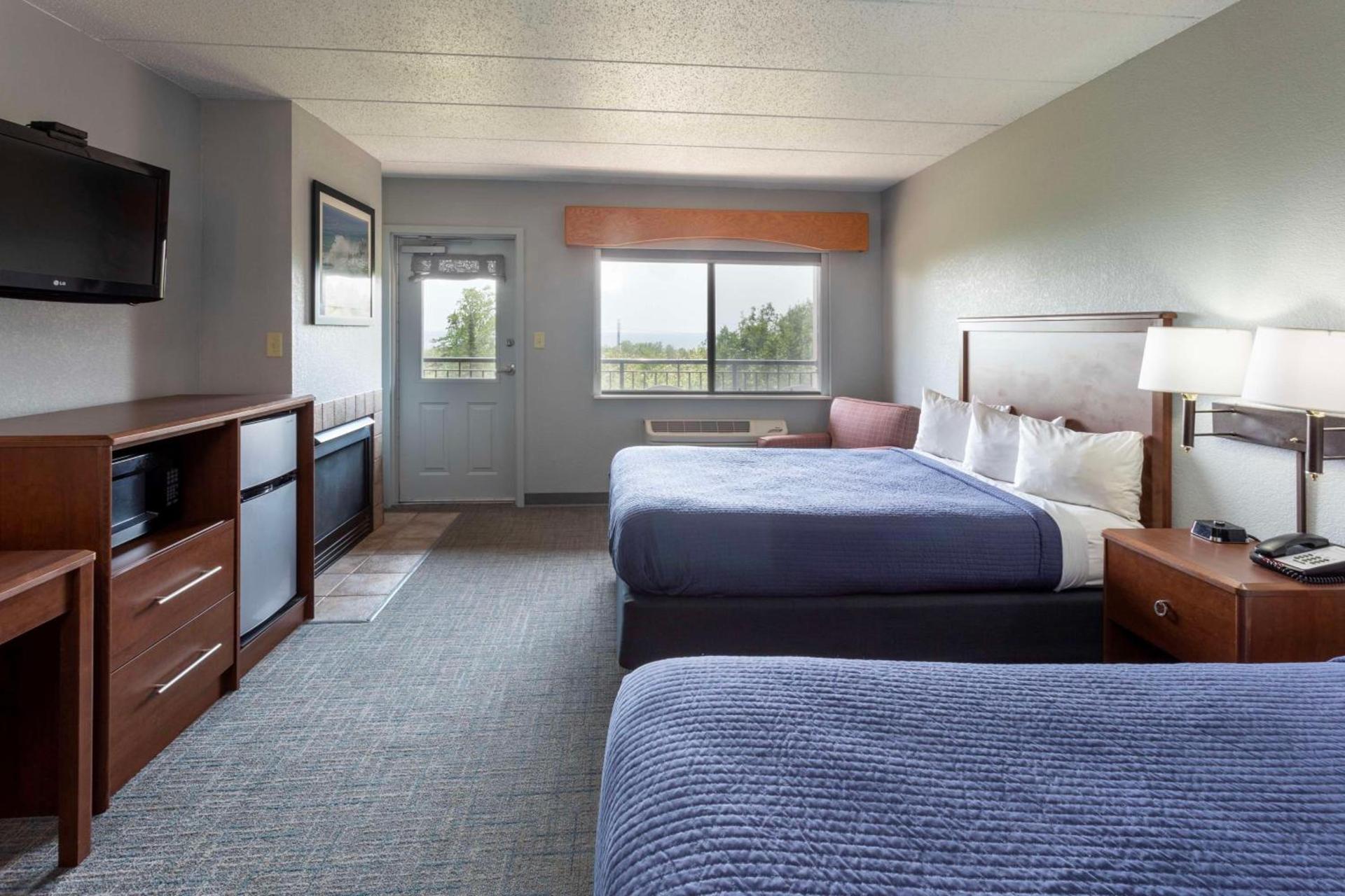Black Beach Inn by GrandStay photo 15
