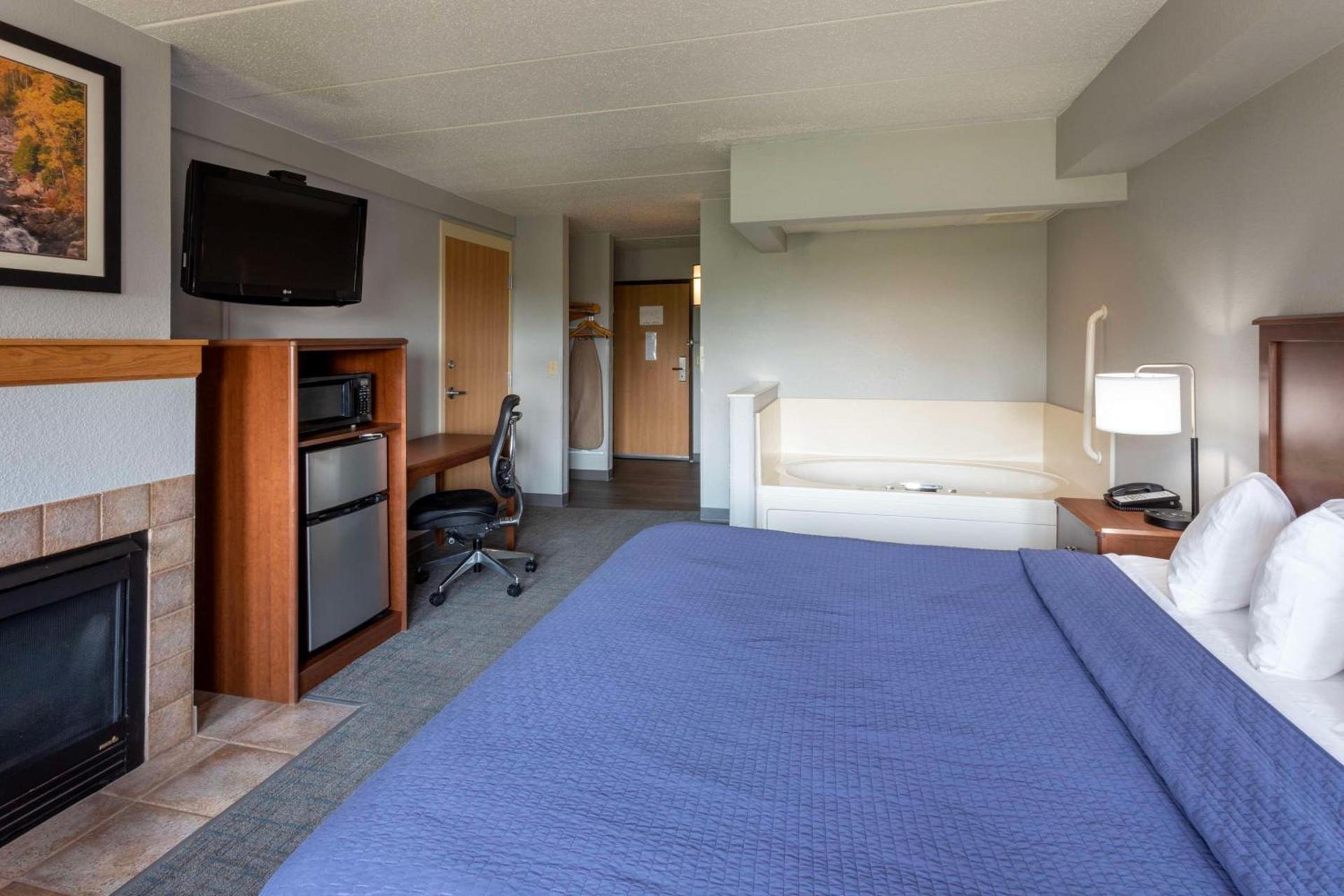 Black Beach Inn by GrandStay photo 16