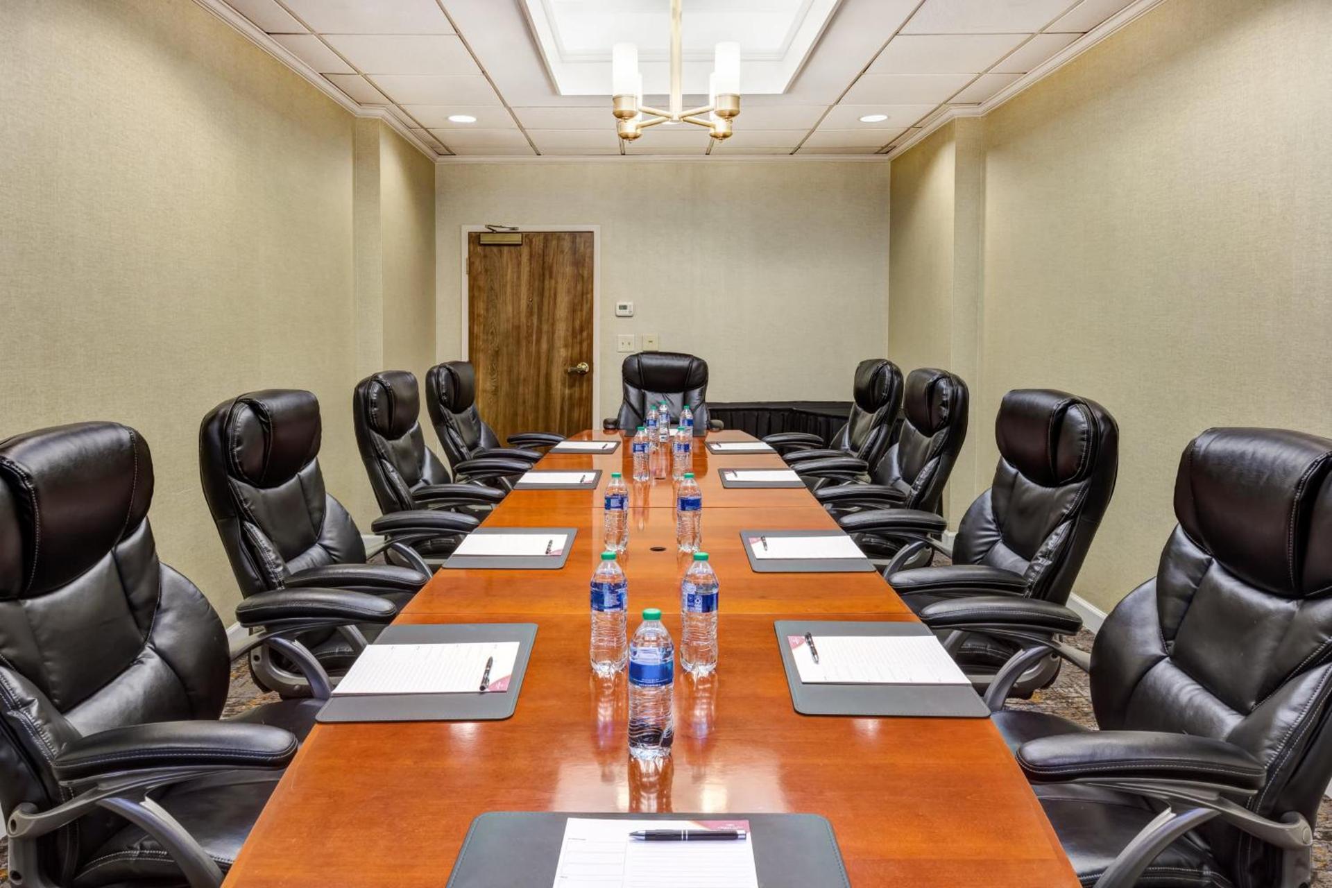 Crowne Plaza Dulles Airport by IHG photo 28