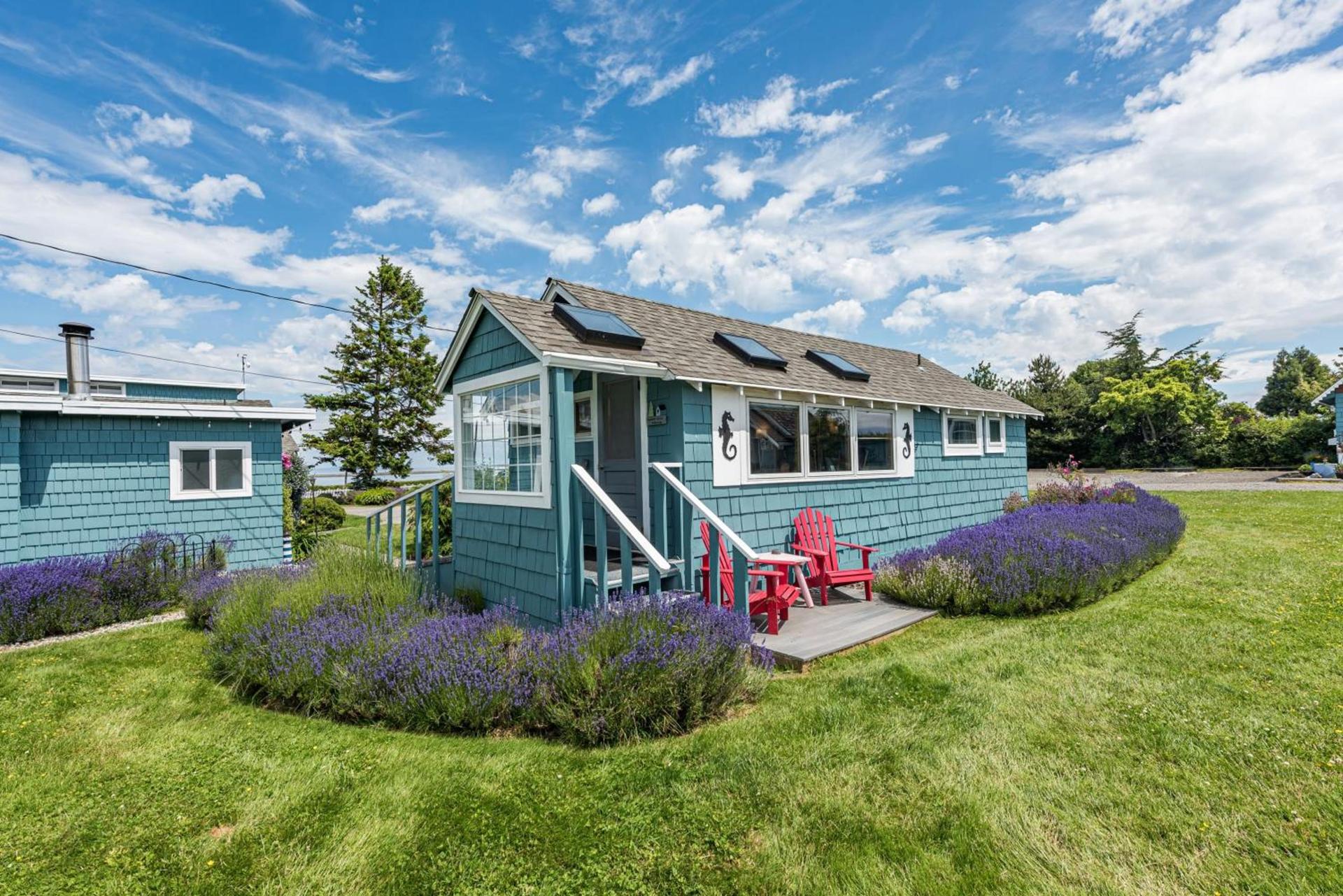 Juan de Fuca Waterfront Hotel & Cottages photo 60