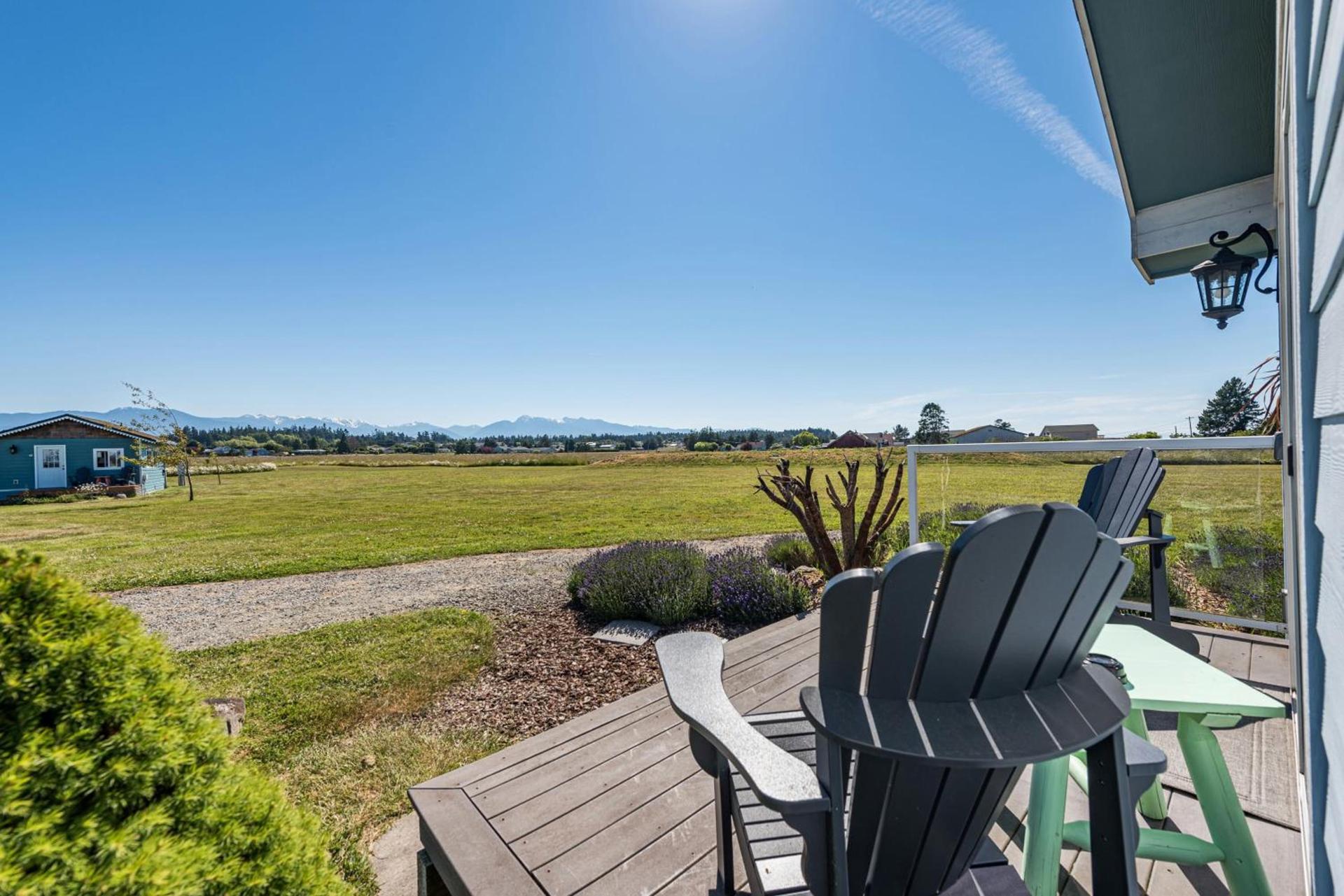 Juan de Fuca Waterfront Hotel & Cottages photo 73