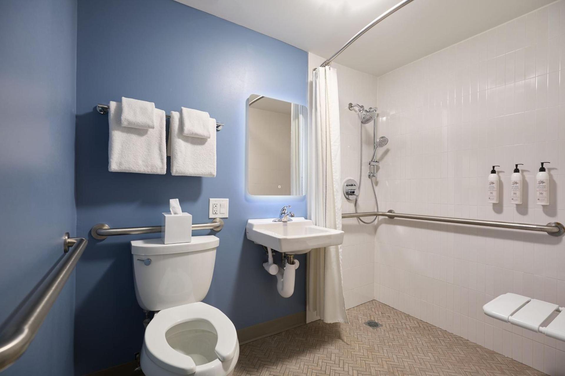 Delta Hotels by Marriott New York Times Square photo 17