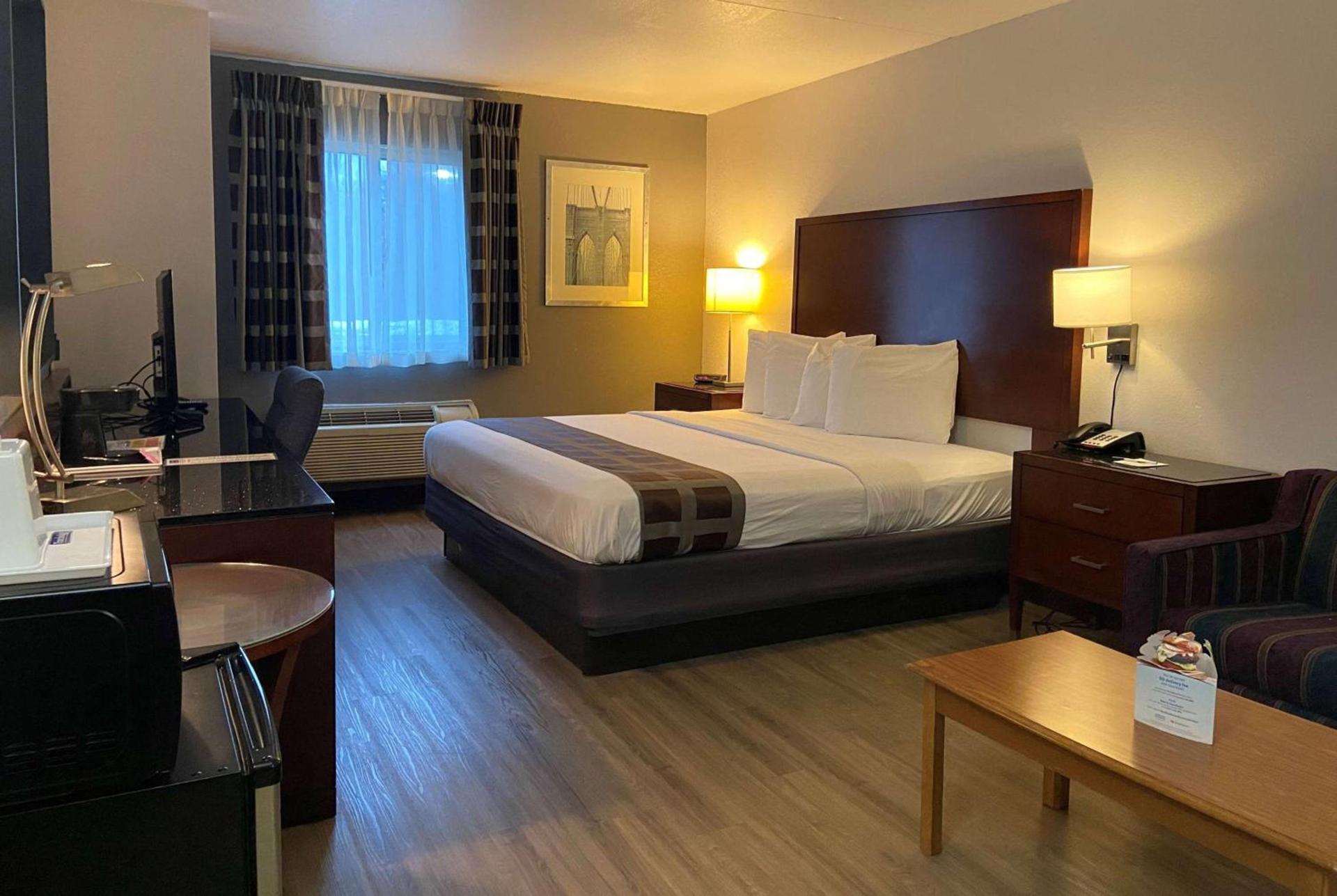 Travelodge Inn & Suites by Wyndham Albany photo 16