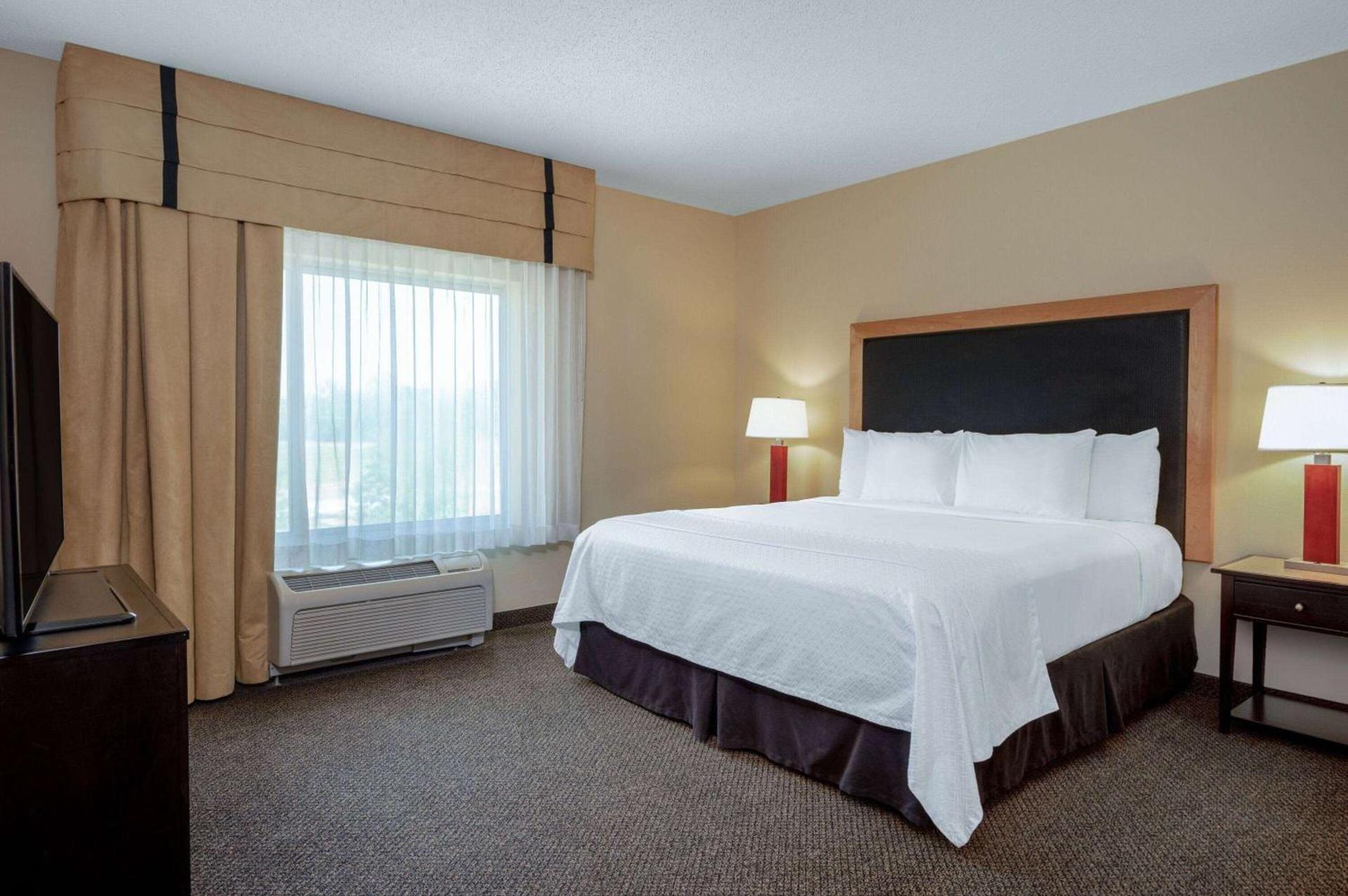 Wyndham Noblesville photo 11
