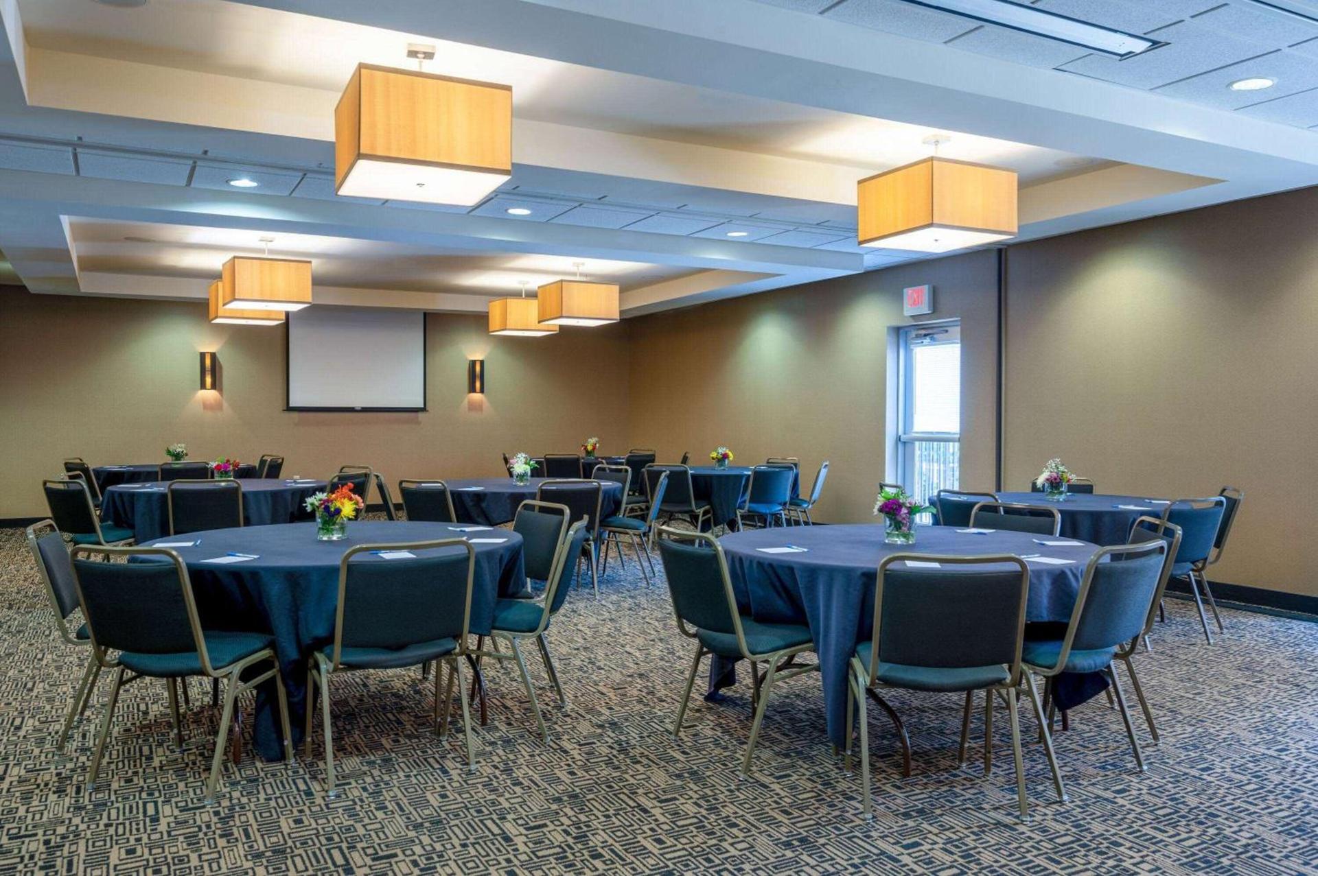Wyndham Noblesville photo 27