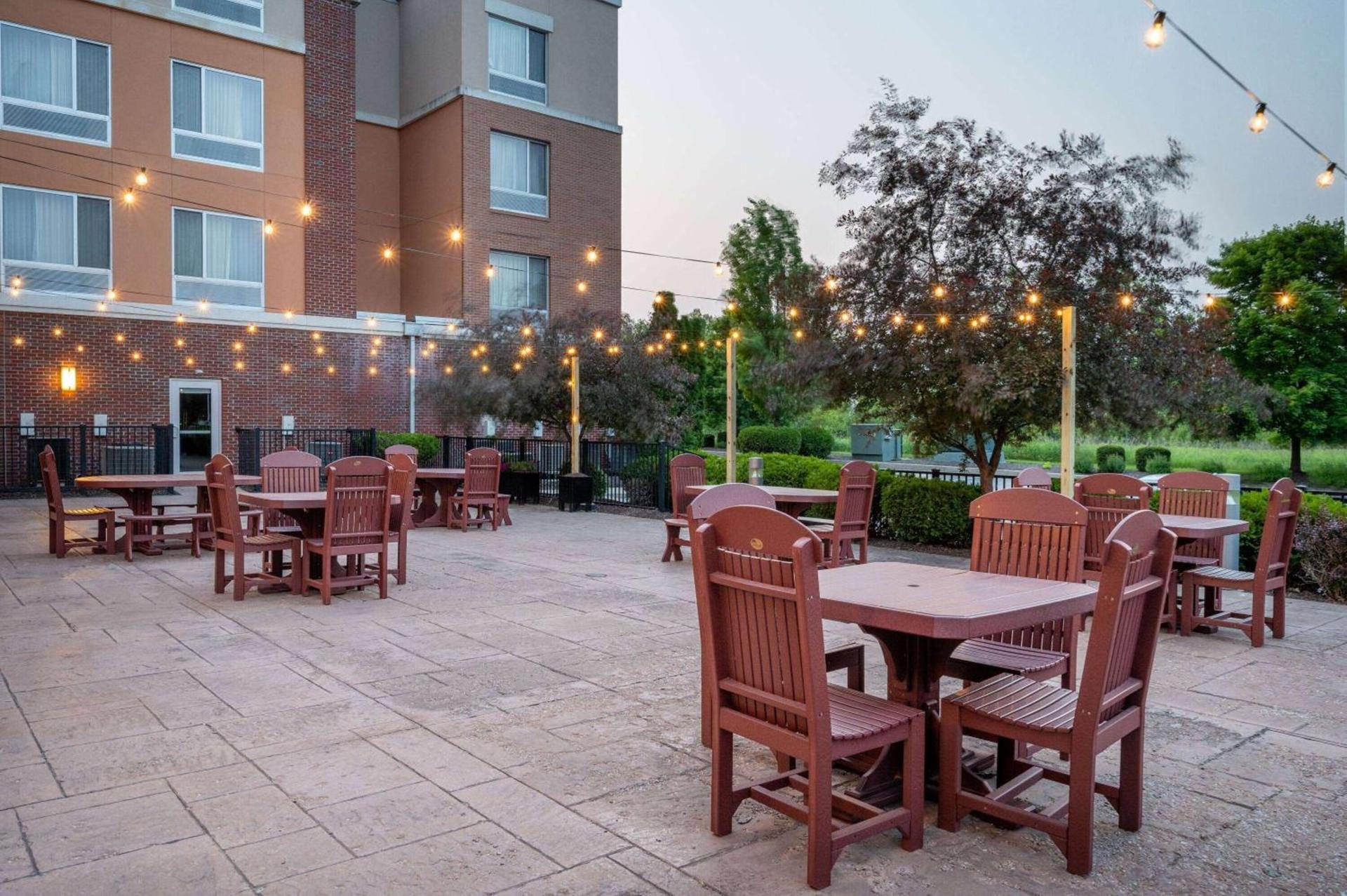 Wyndham Noblesville photo 37