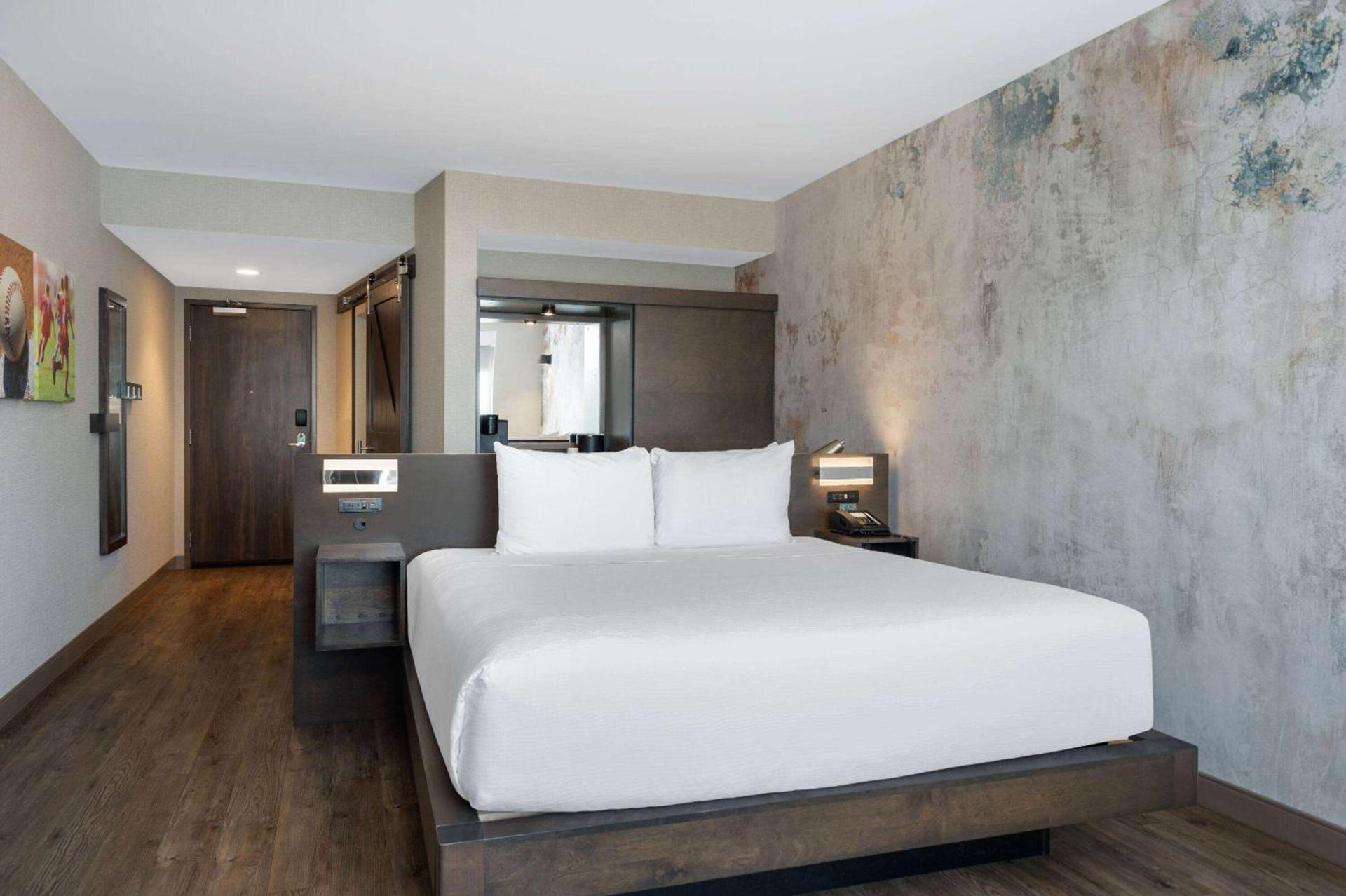 Wyndham Westfield photo 12