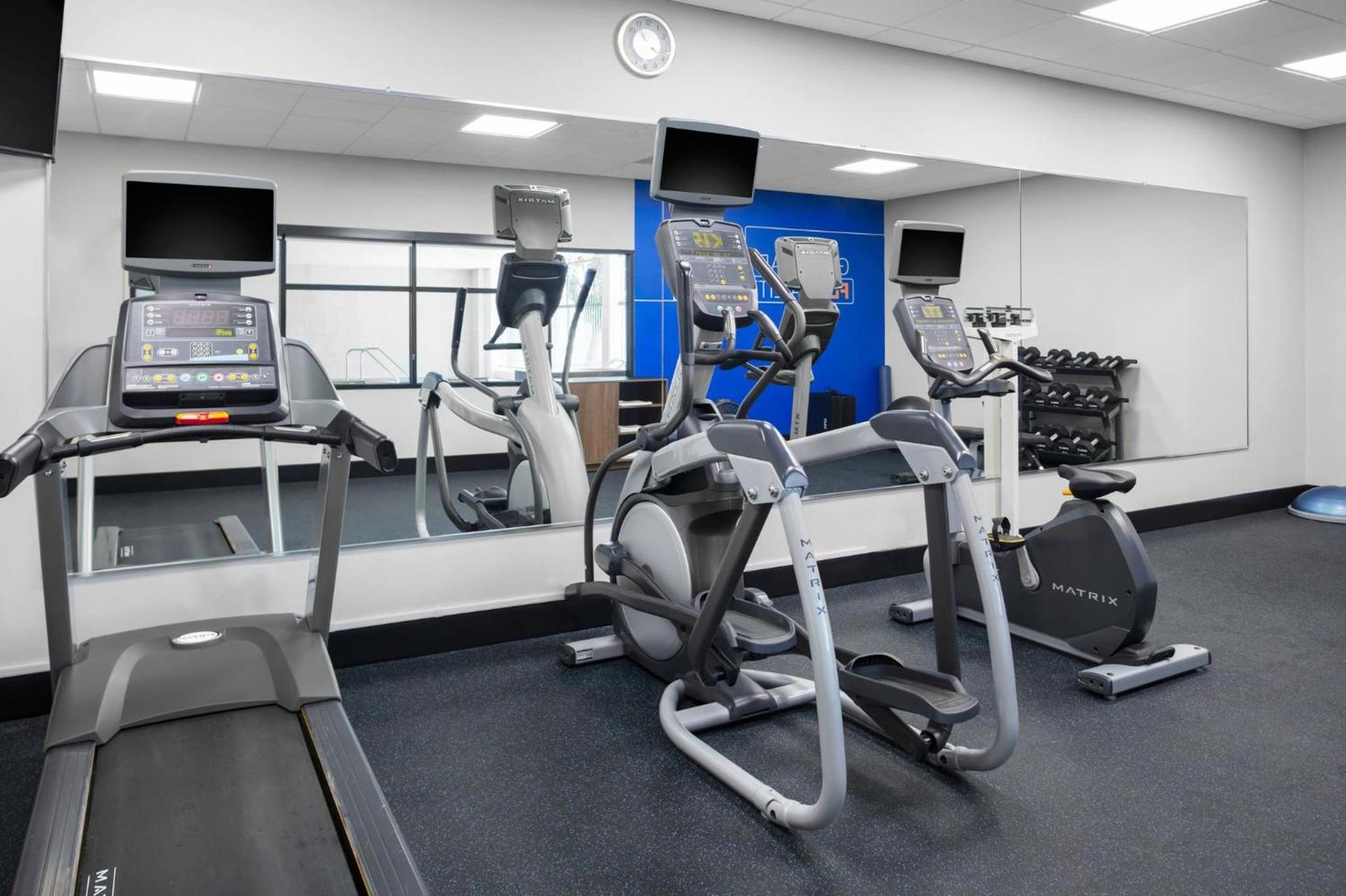 Holiday Inn Express Hotel & Suites Hermosa Beach by IHG photo 75
