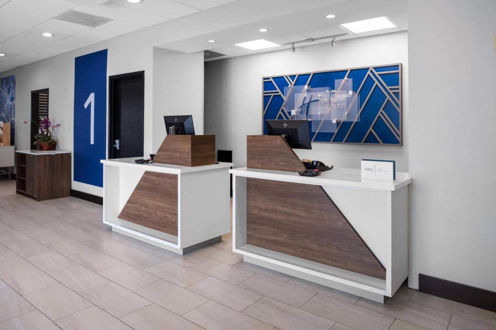 Holiday Inn Express Hotel & Suites Hermosa Beach by IHG photo 52