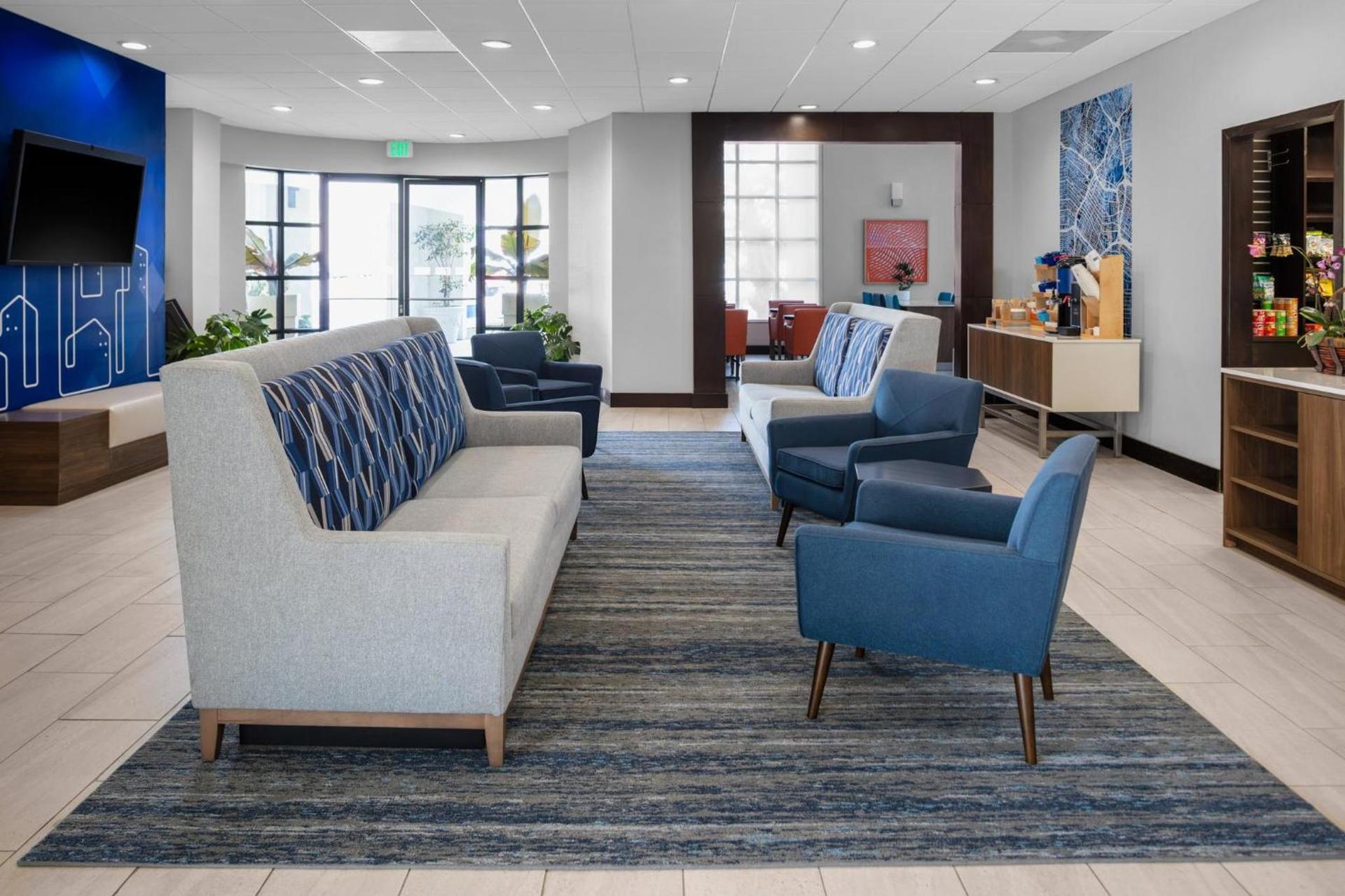 Holiday Inn Express Hotel & Suites Hermosa Beach by IHG photo 57