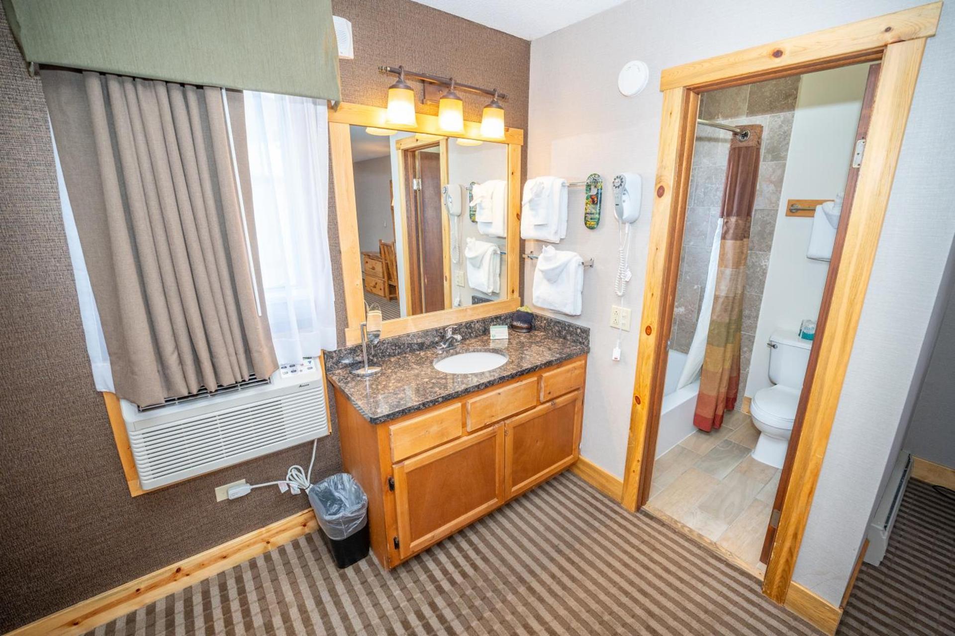 Hotel Estes photo 56