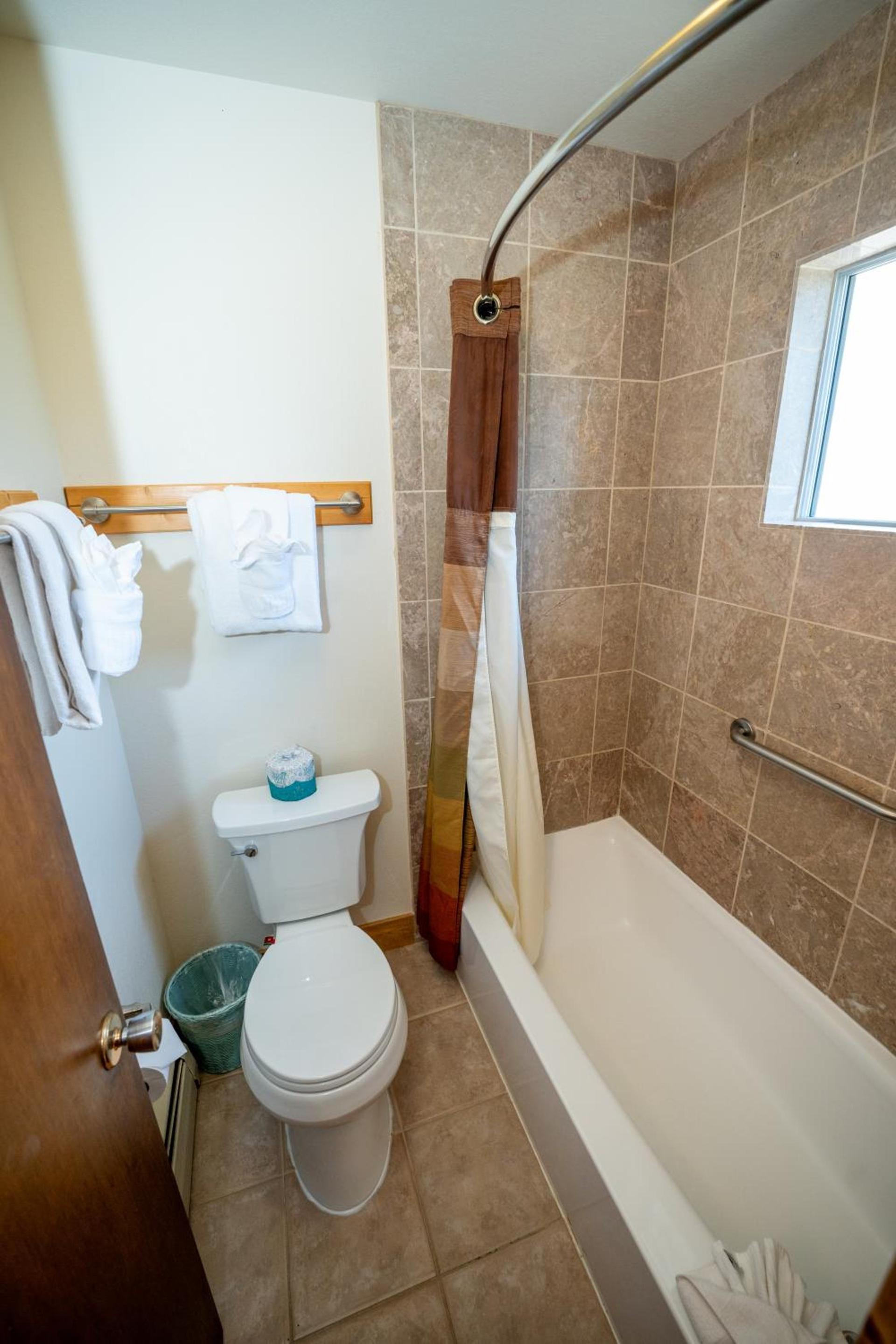 Hotel Estes photo 66
