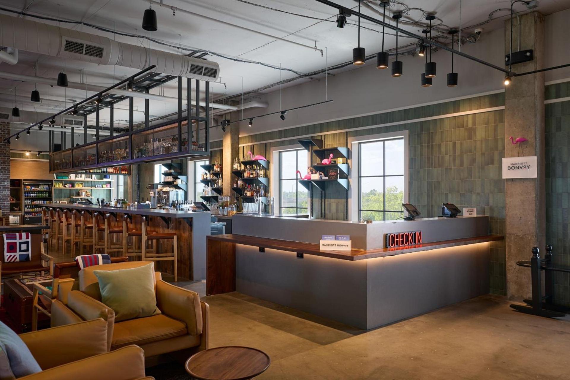Moxy Charleston Downtown photo 39