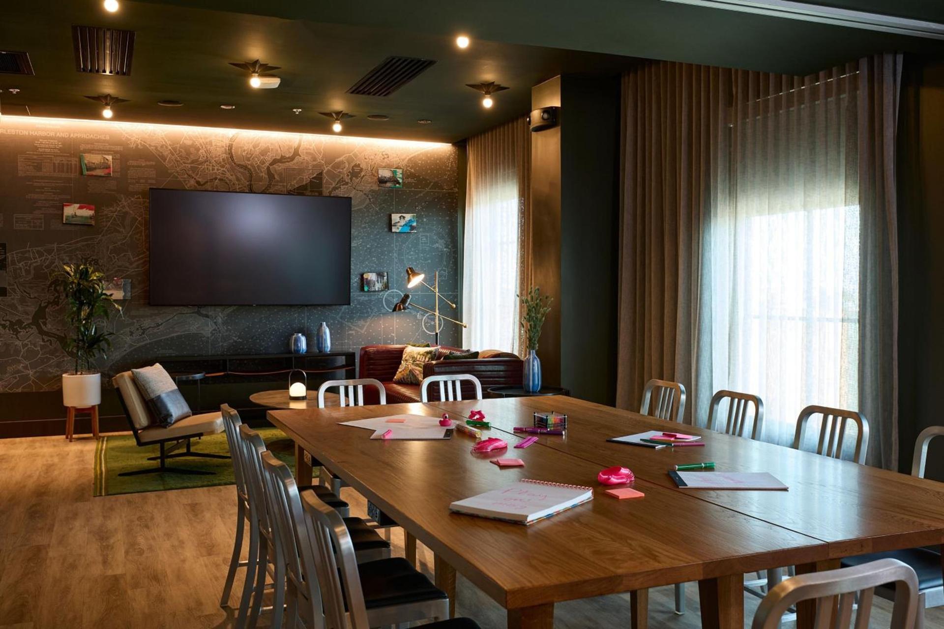 Moxy Charleston Downtown photo 47