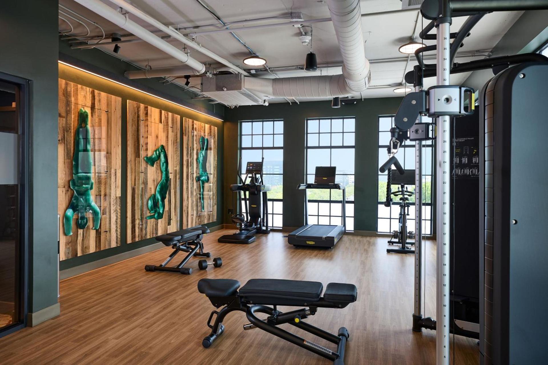 Moxy Charleston Downtown photo 46