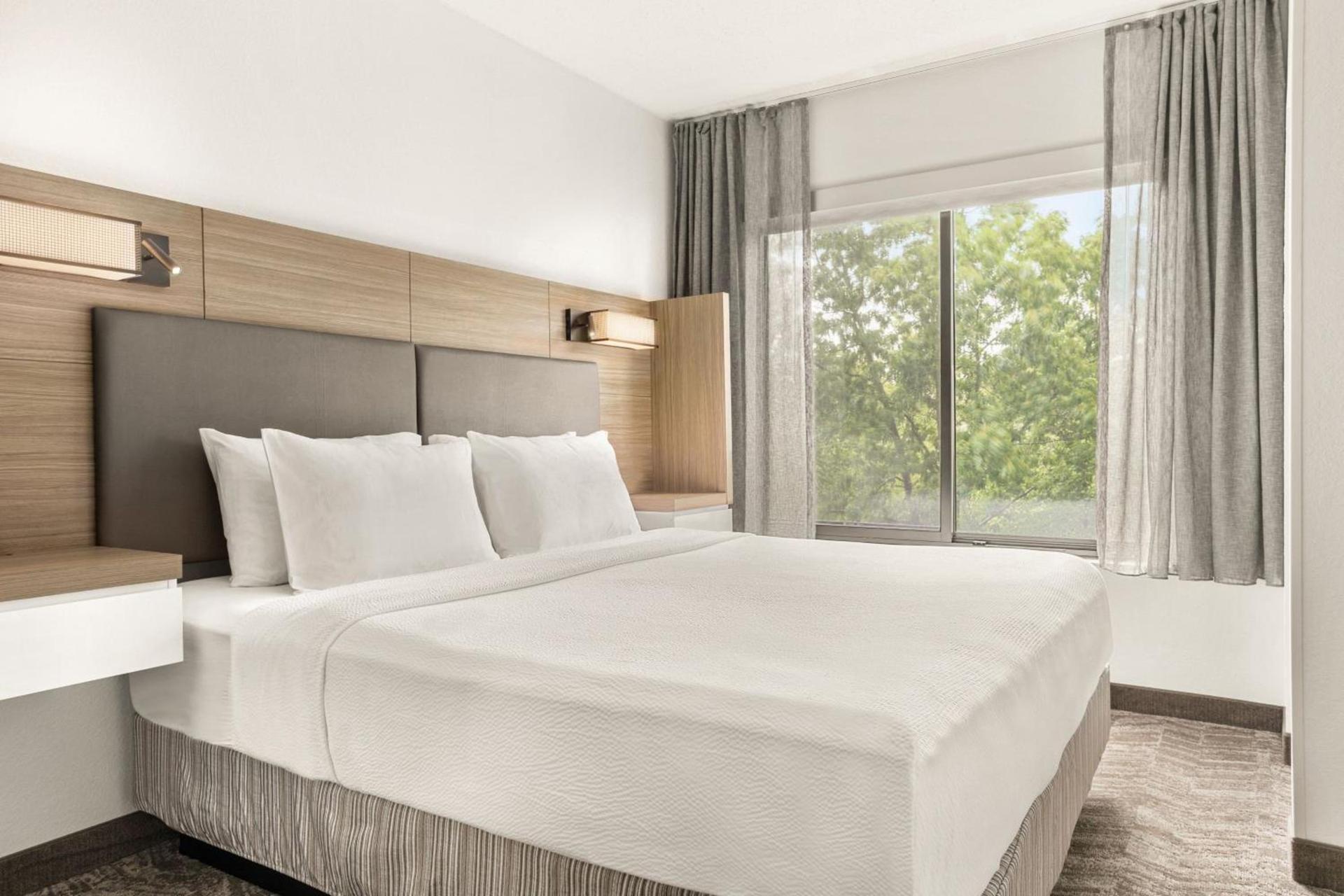 SpringHill Suites Boston Andover photo 7