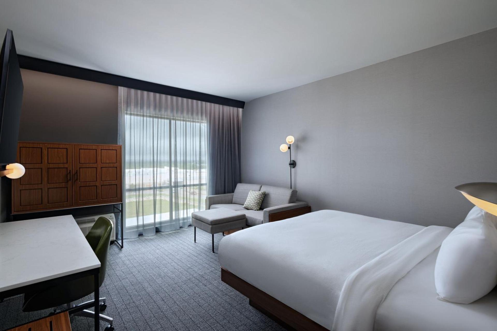 Courtyard by Marriott Austin Dripping Springs photo 10