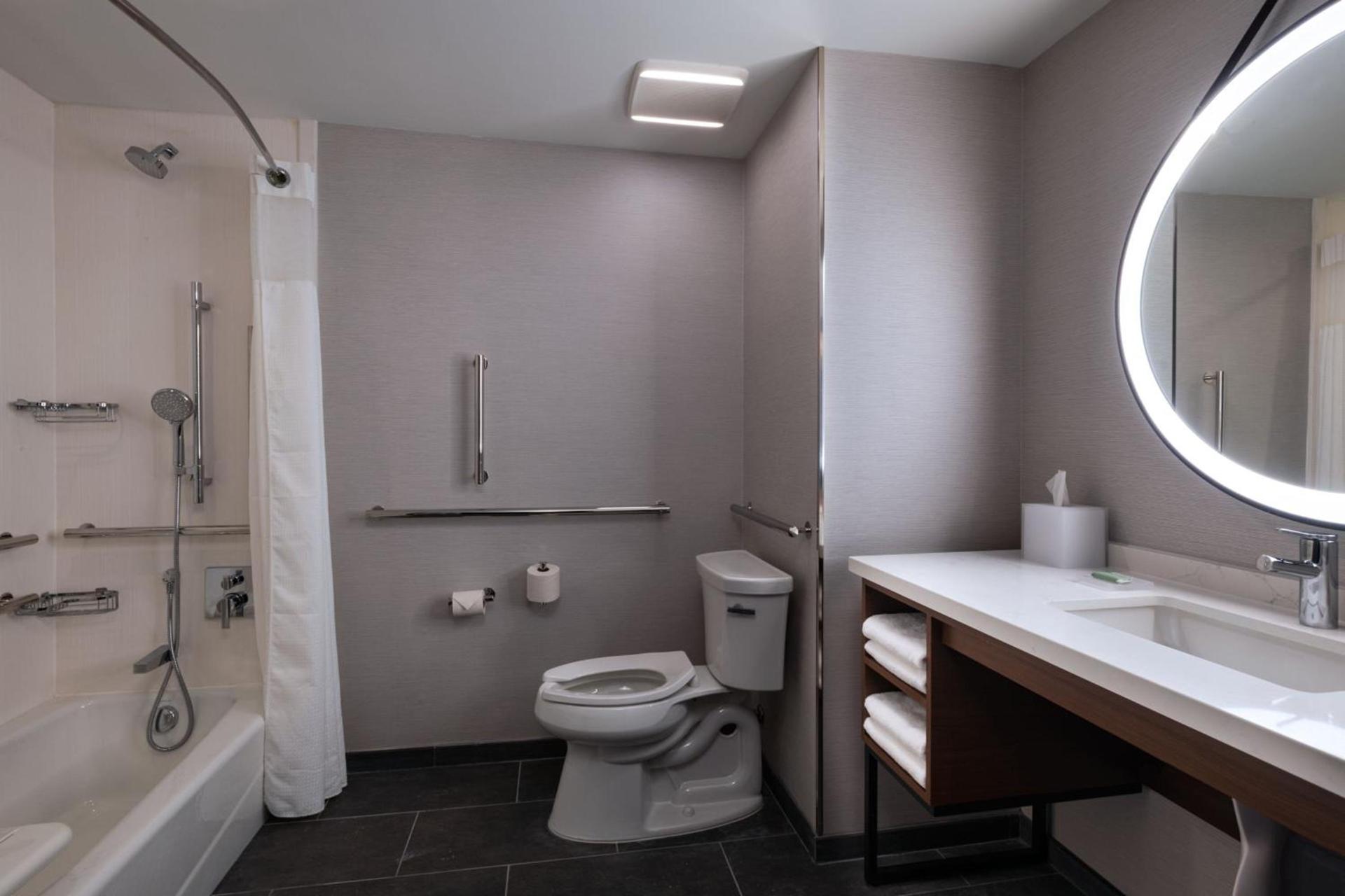 Courtyard by Marriott Austin Dripping Springs photo 14