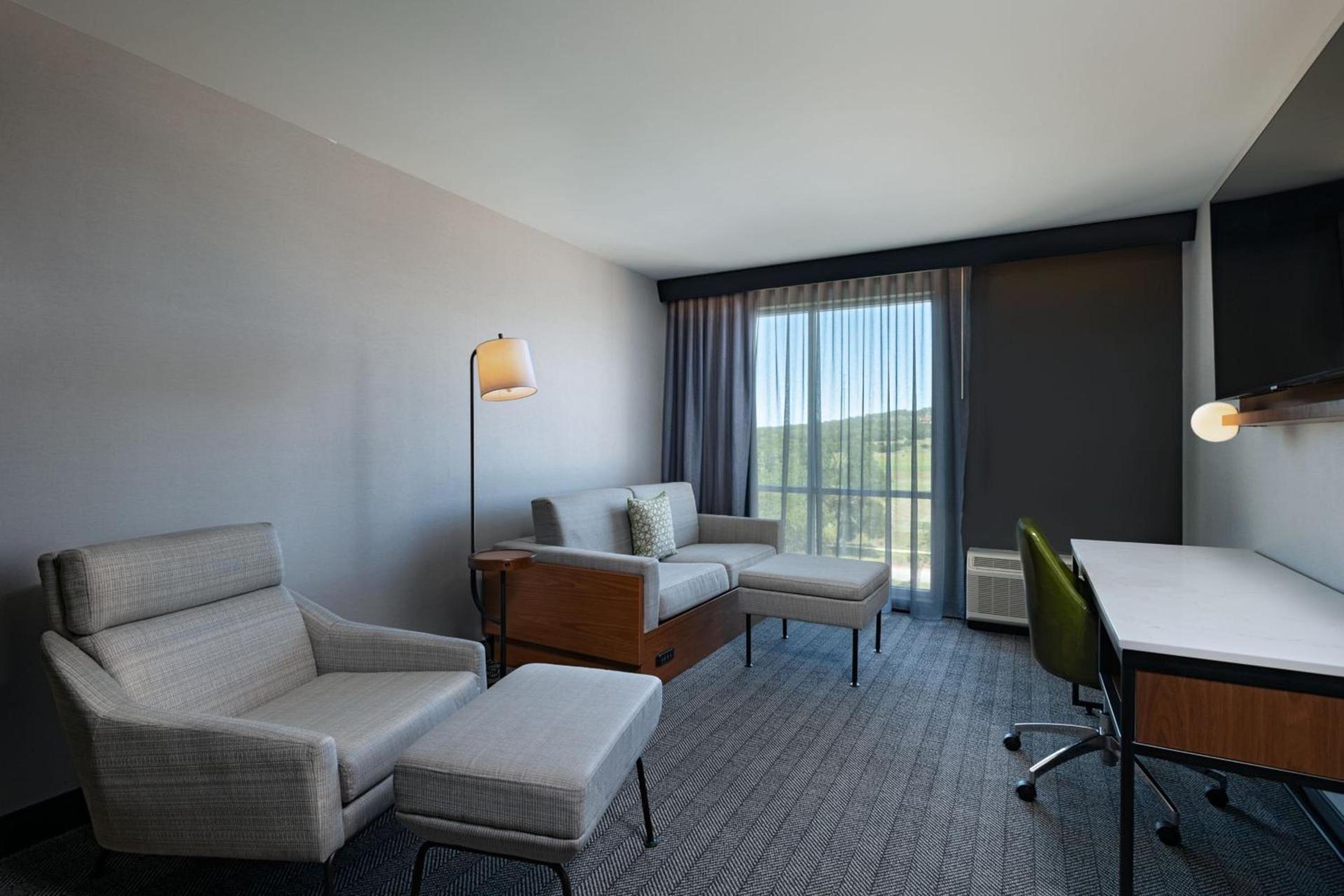 Courtyard by Marriott Austin Dripping Springs photo 17