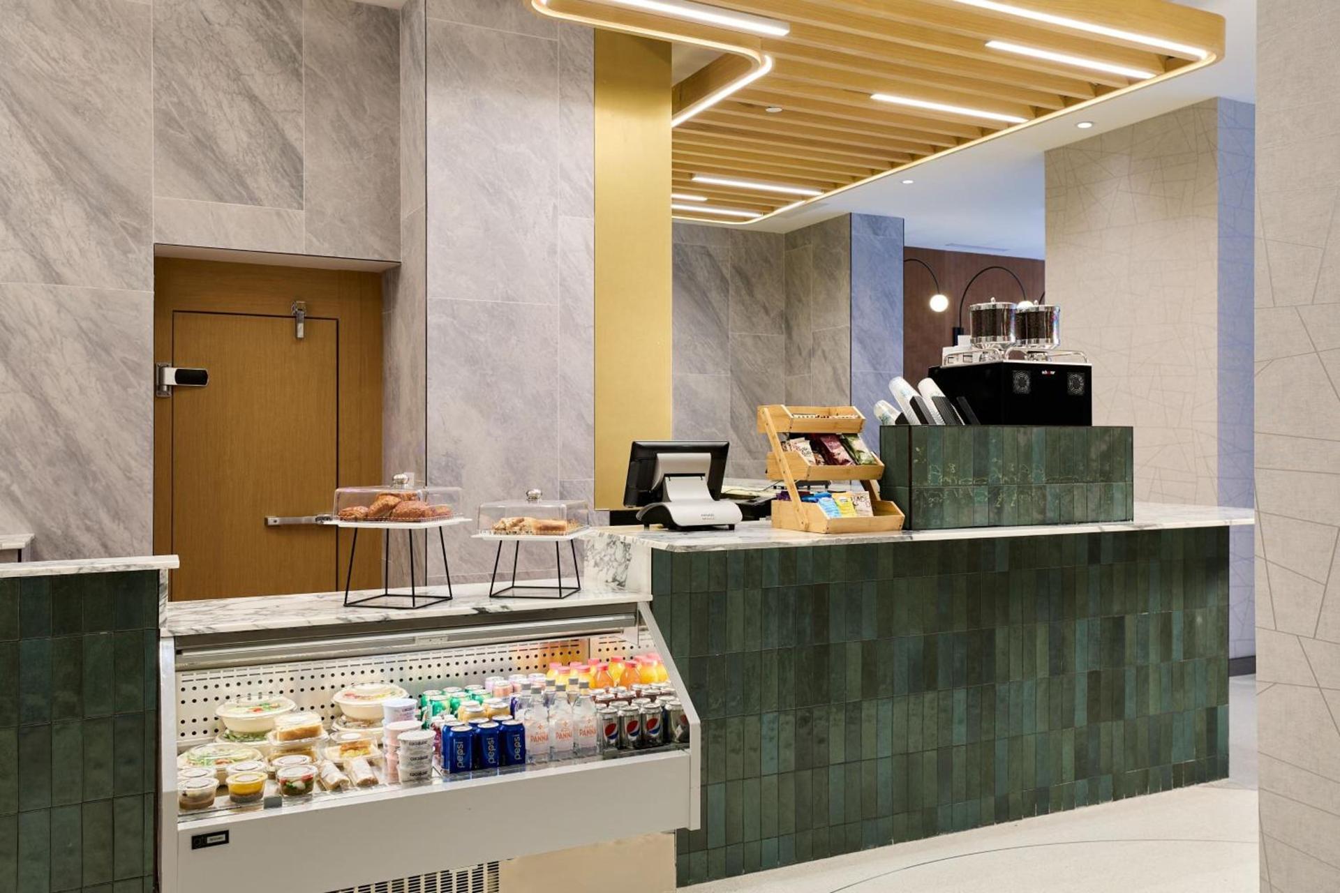 Delta Hotels by Marriott New York Times Square photo 19