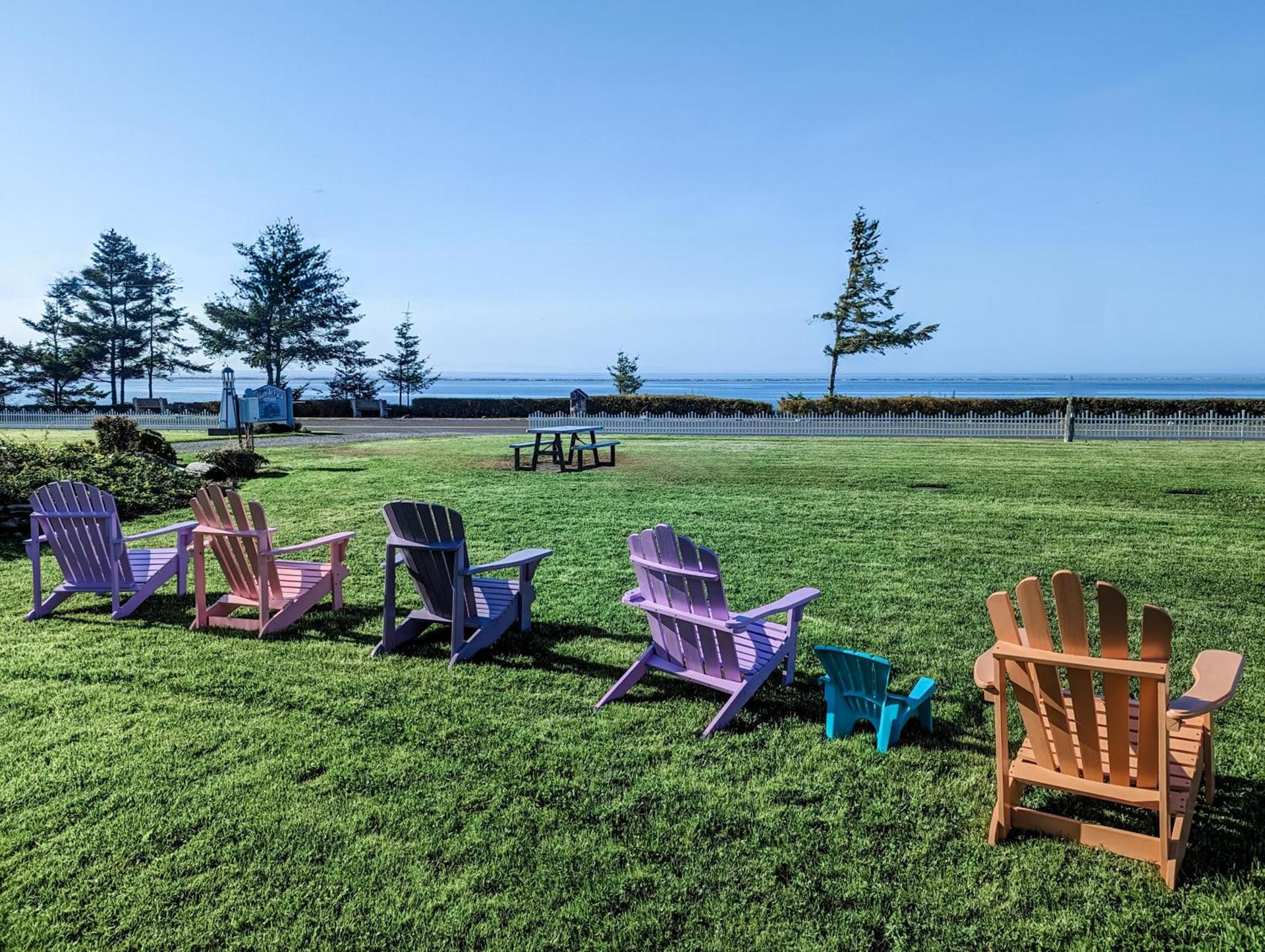 Juan de Fuca Waterfront Hotel & Cottages photo 38