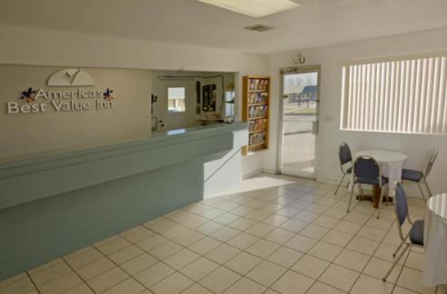 Americas Best Value Inn Giddings photo 3