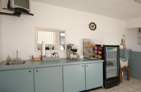 Americas Best Value Inn Giddings photo 5