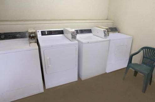 Americas Best Value Inn Giddings photo 6