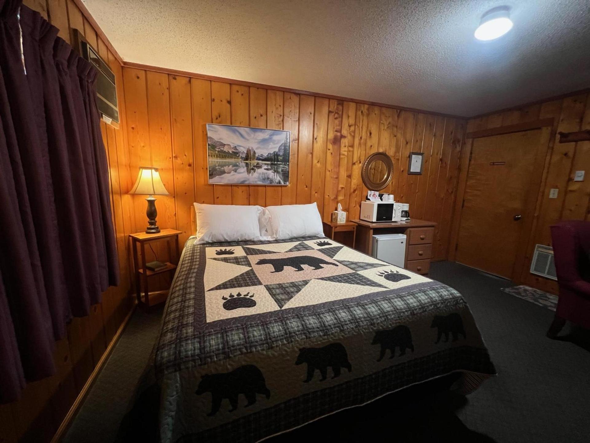 Cedars Motel photo 5