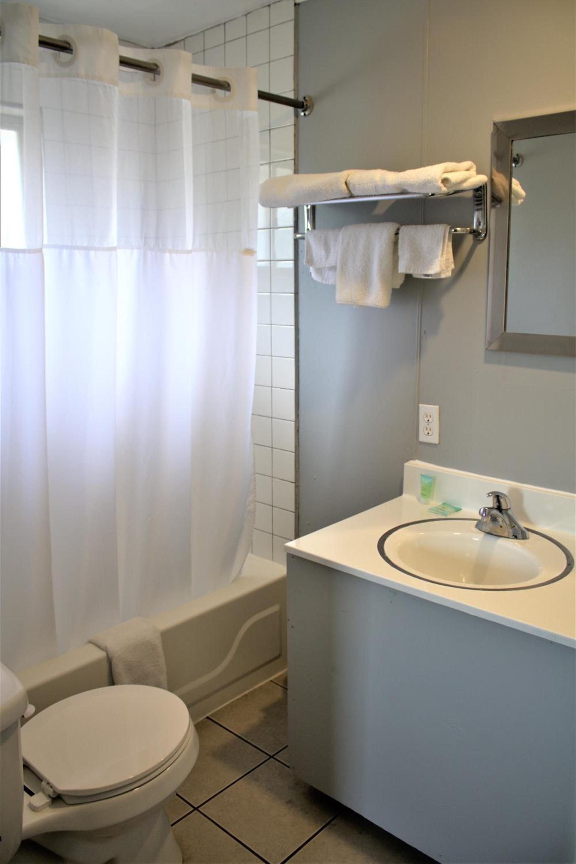 HavenPointe Inn & Suites photo 9